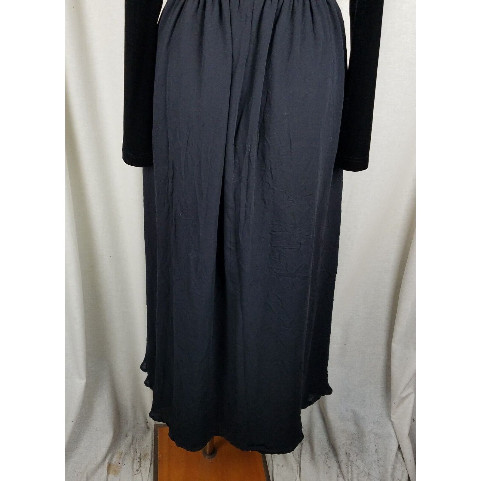 Laura Ashley Laura Ashley Velvet Silk Maxi Dress Cottagecore Prairie Size M / US 6-8 / IT 42-44 - 3 Thumbnail