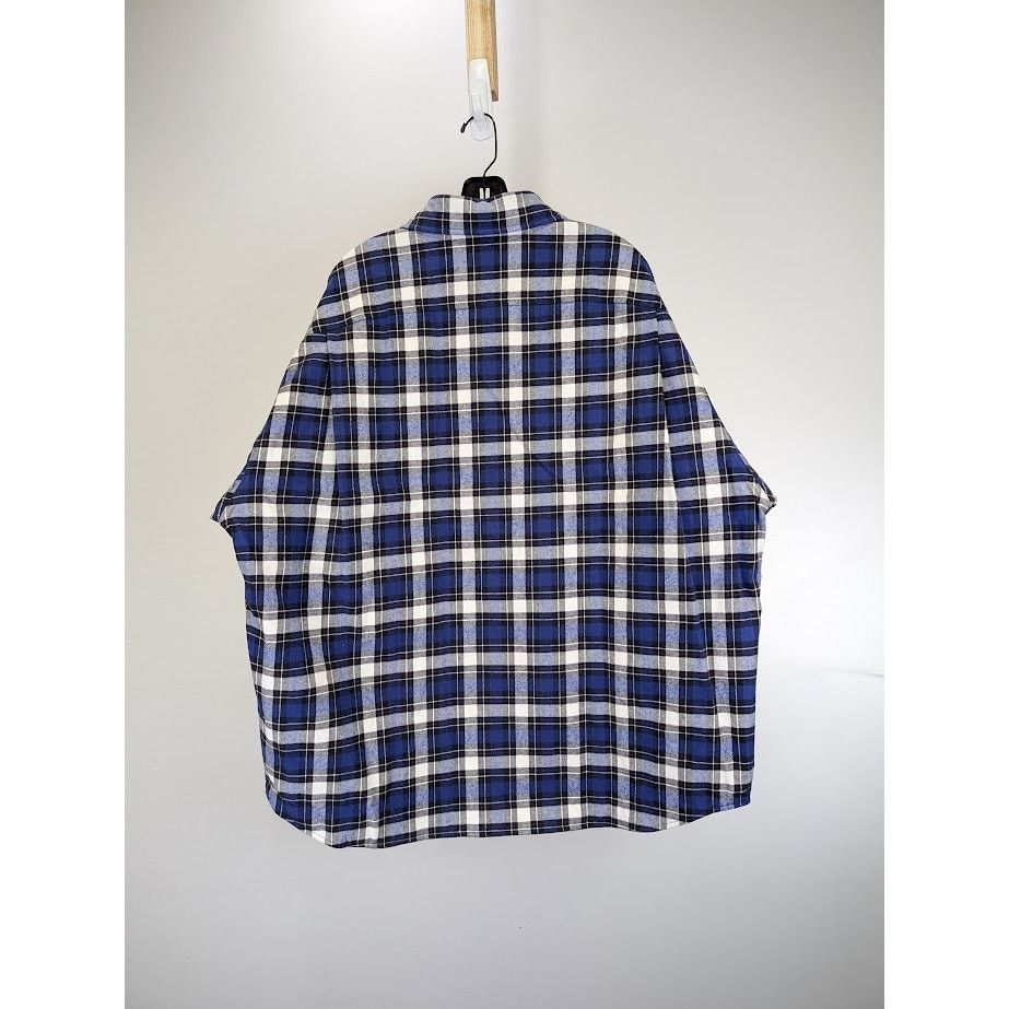 Balenciaga o1rshd1 Dress Shirt in Multicolor Size US S / EU 44-46 / 1 - 13 Thumbnail