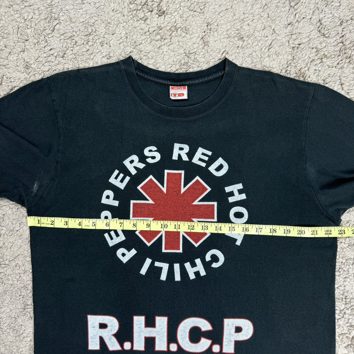 Band Tees Vintage Bootleg Red Hot Chili Peppers T-shirt Size US L / EU 52-54 / 3 - 14 Thumbnail