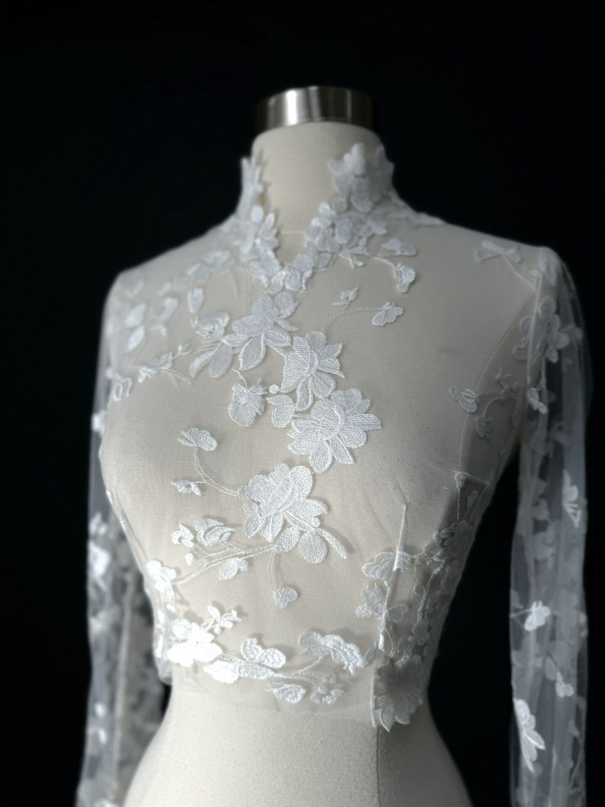 Other Preloved US 6 Anna Augusta Custom Bridal Lace Cape Size M / US 6-8 / IT 42-44 - 3 Thumbnail