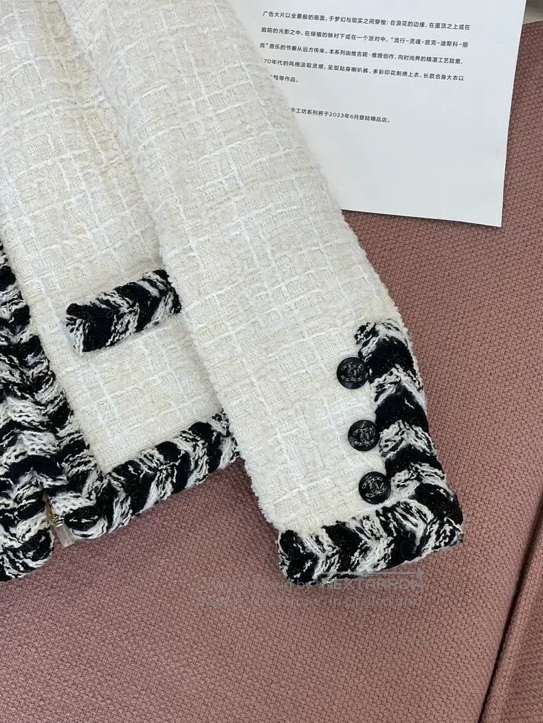 Chanel Chanel White plaid tweed black and white rolled-edged jack Size XS / US 0-2 / IT 36-38 - 2 Thumbnail
