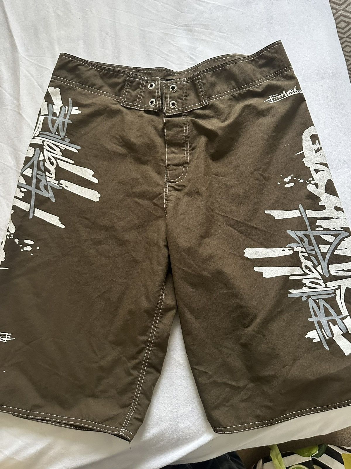 Billabong Vintage Billabong Boardshorts Size US 32 / EU 48 - 1 Thumbnail