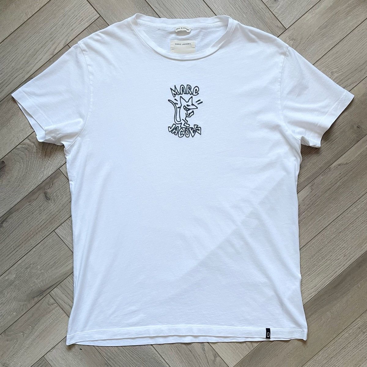 Marc Jacobs Marc Jacobs Embroidered Rat Spellout T Shirt Size US XXL / EU 58 / 5 - 4 Thumbnail