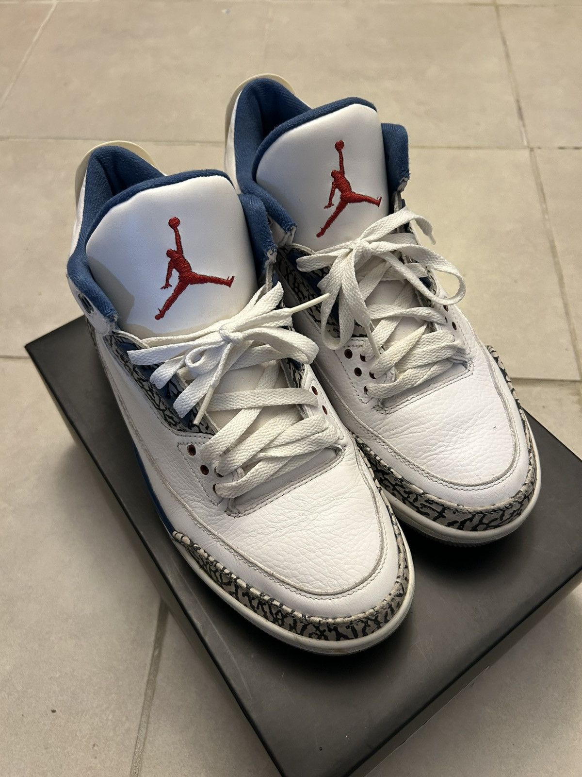 Jordan Brand Jordan 3 Retro True Blue 2011 Size US 10 / EU 43 - 2 Thumbnail