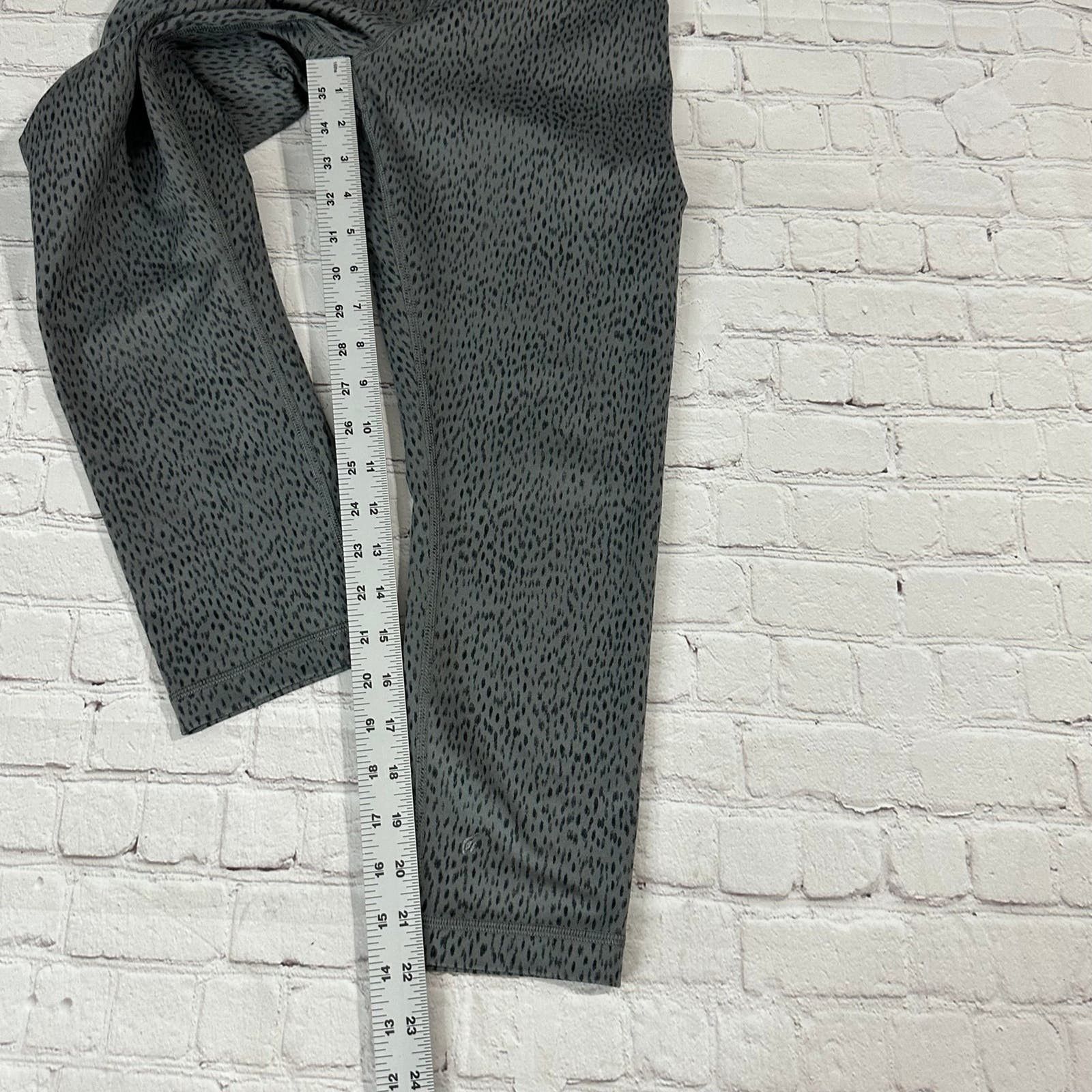 Lululemon lululemon leggings size 6 Size 28" / US 6 / IT 42 - 8 Thumbnail