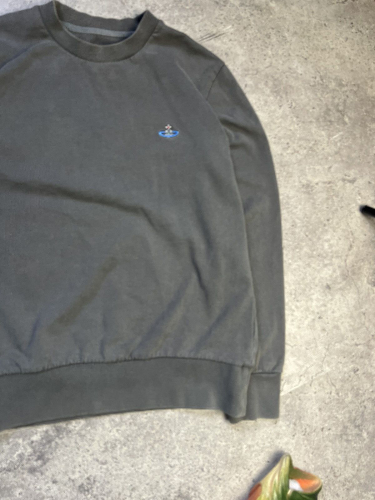 Vivienne Westwood Vintage Vivienne Westwood Sweatshirt Orb Logo Basic Pullover Size US M / EU 48-50 / 2 - 4 Thumbnail