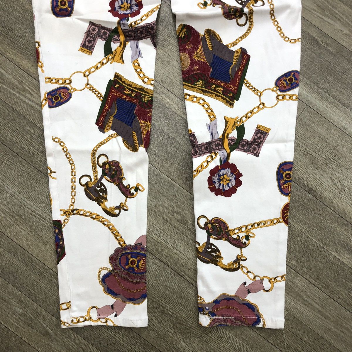 Vintage Crazy Vintage 90s Chain Bondage Fullprint Vescae Style Jeans Size 24" / US 00 / IT 34 - 9 Thumbnail