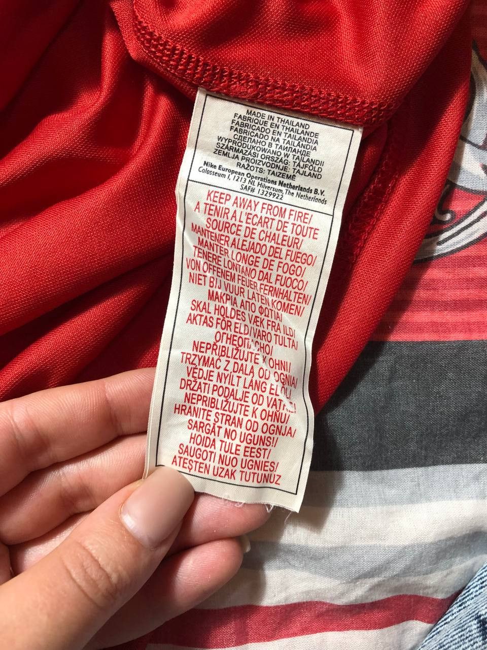 Nike × Vintage Vintage Nike Spell Out Big Logo Tee Shirt Size US L / EU 52-54 / 3 - 8 Thumbnail