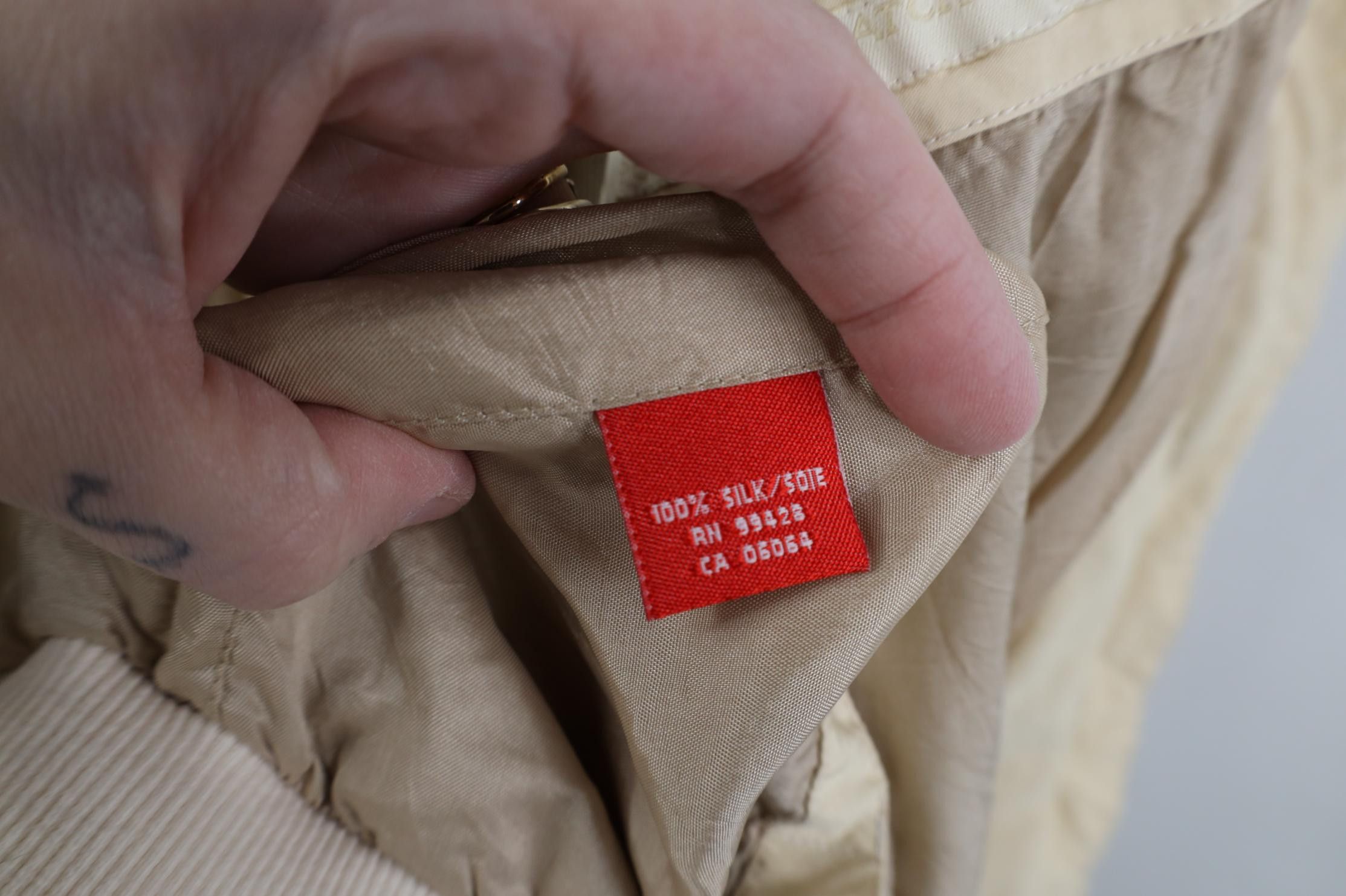 Vintage Vintage Bugatchi Uomo Resistant Silk Pebble Bomber Jacket Size US XL / EU 56 / 4 - 17 Thumbnail