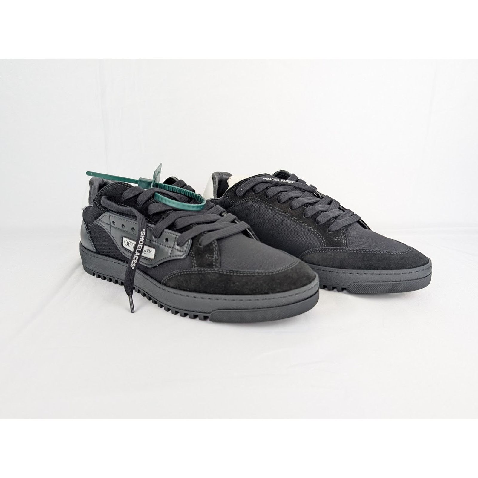 Off-White o1rshd1 Q:2 / Low-Top Sneakers in Black Size US 9 / EU 42 - 6 Thumbnail