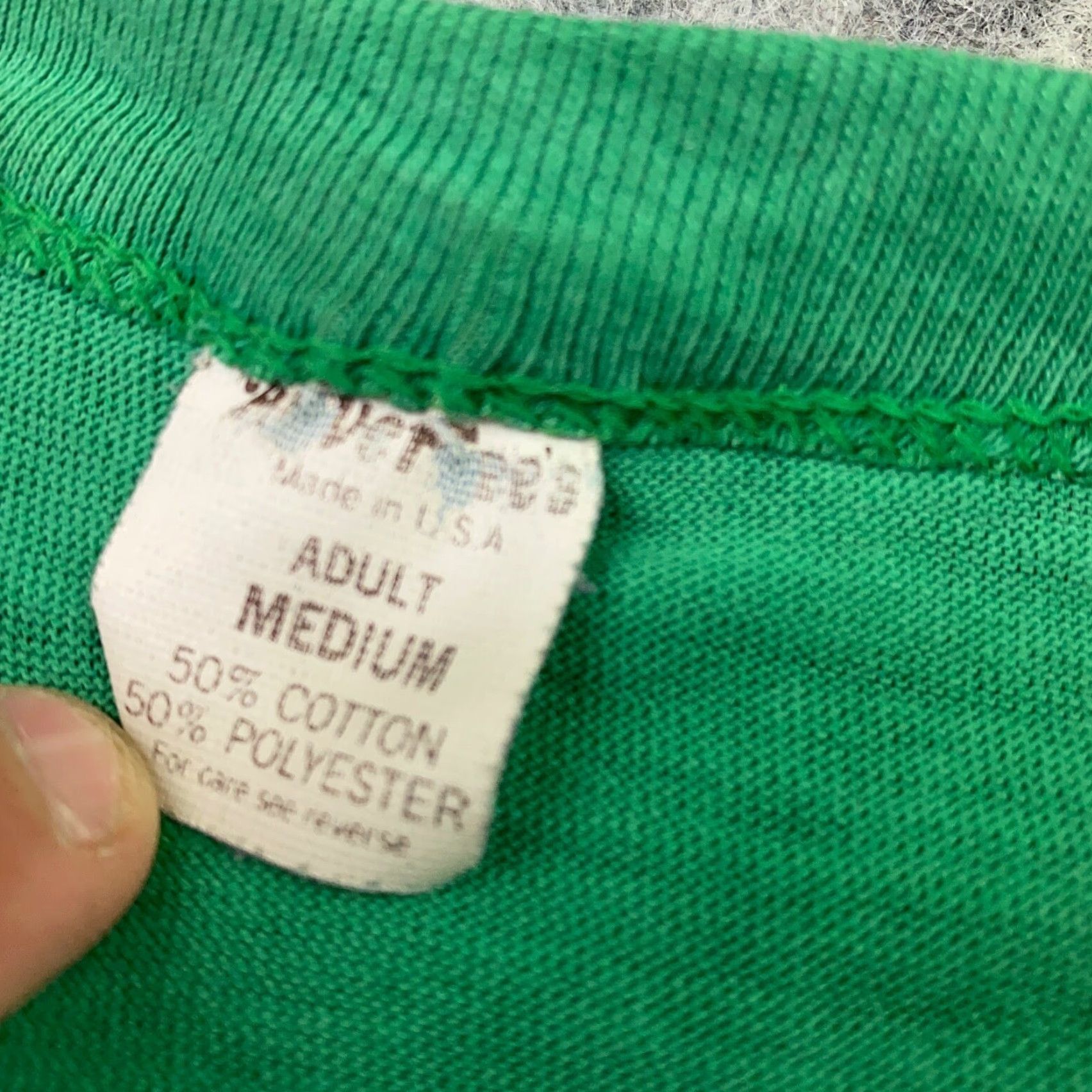 Vintage VINTAGE Advertees Shirt Mens M Green 80s TV Pog Mo Thoin Kiss My Grits Short Sleeve Crew Neck Cotton Polyester Knit T-Shirt Size US M / EU 48-50 / 2 - 5 Thumbnail