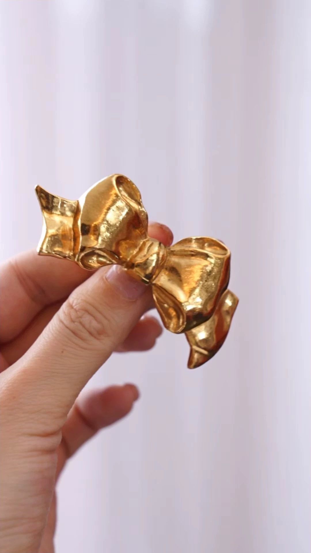 Chanel Chanel Vintage Gold Bow Brooch Size ONE SIZE - 1 Thumbnail
