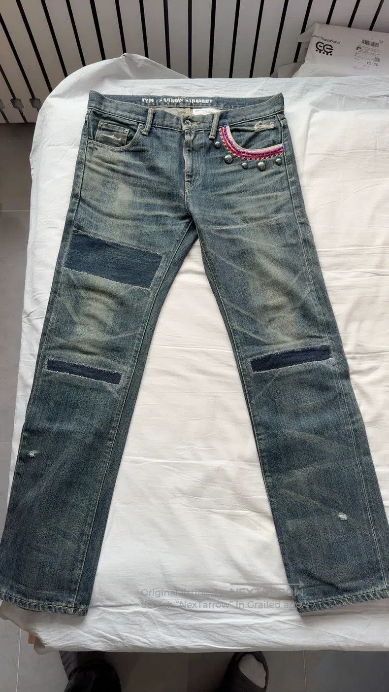 Neighborhood Neighborhood size M Jeans Size US 27 - 1 Thumbnail