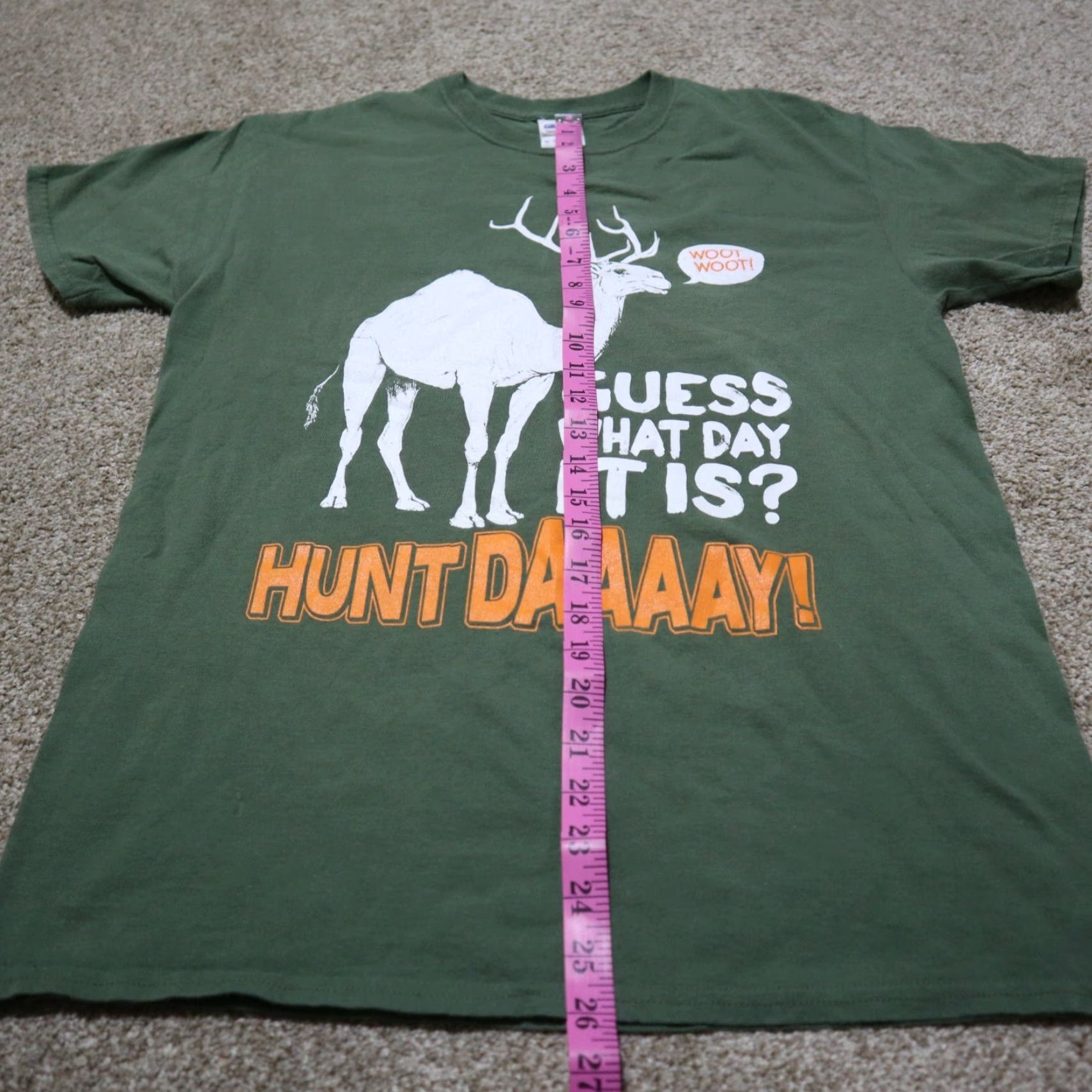 Gildan HUMP DAY Camel T-Shirt Mens Size M Green Shirt Funny Ad Reference Guess What Day It Is? Hunt Daaaay! Brand: Gildan Size US M / EU 48-50 / 2 - 6 Thumbnail