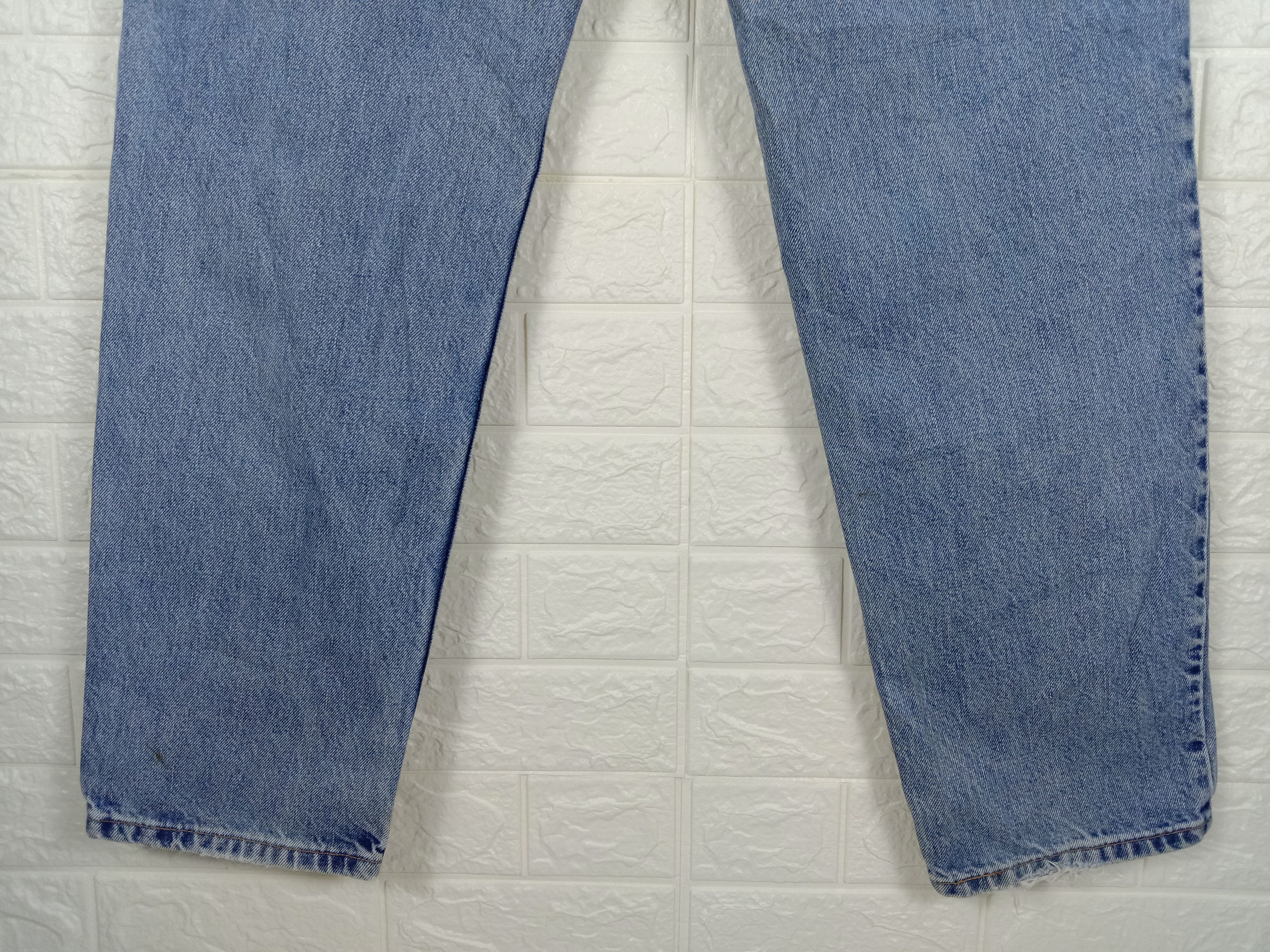 Levi's Vintage Levi's 550 Jeans Blue Wash Distressed Denim Size US 32 / EU 48 - 8 Thumbnail