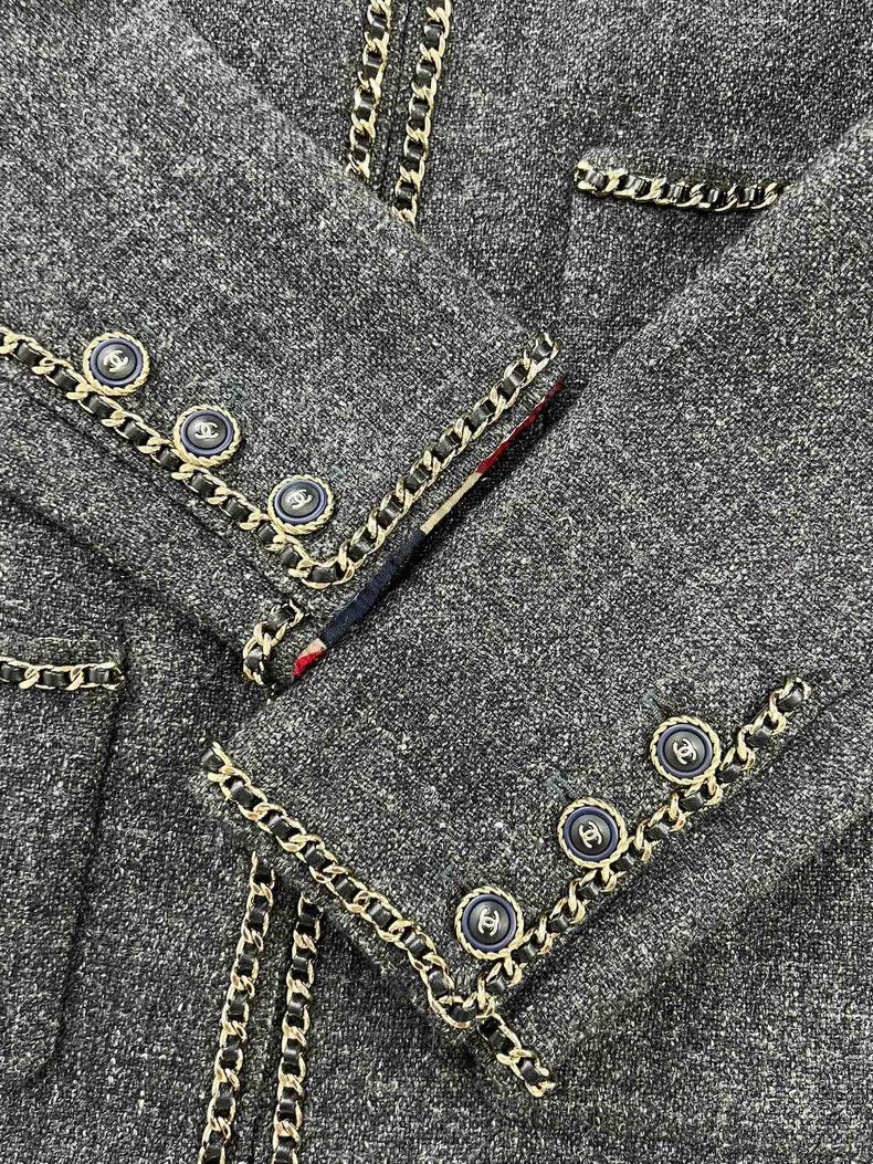 Chanel Chanel Gray four-pocket chain jacket Size XS / US 0-2 / IT 36-38 - 3 Thumbnail
