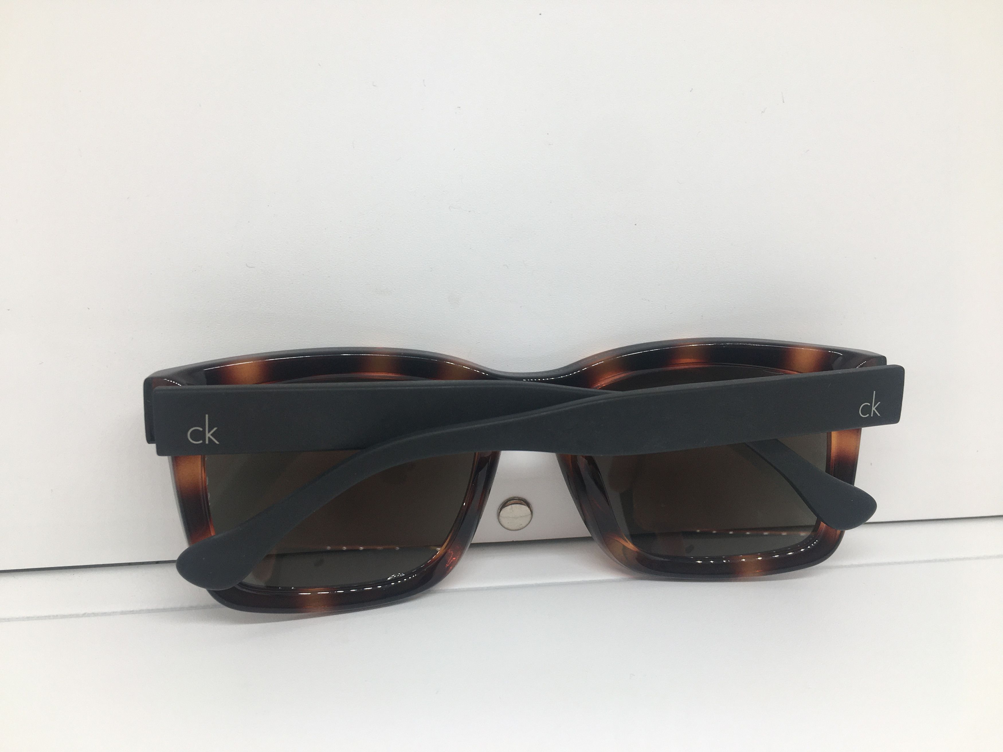 Calvin Klein Calvin Klein CK3179s Tortoise Sunglasses Frame Size ONE SIZE - 9 Thumbnail