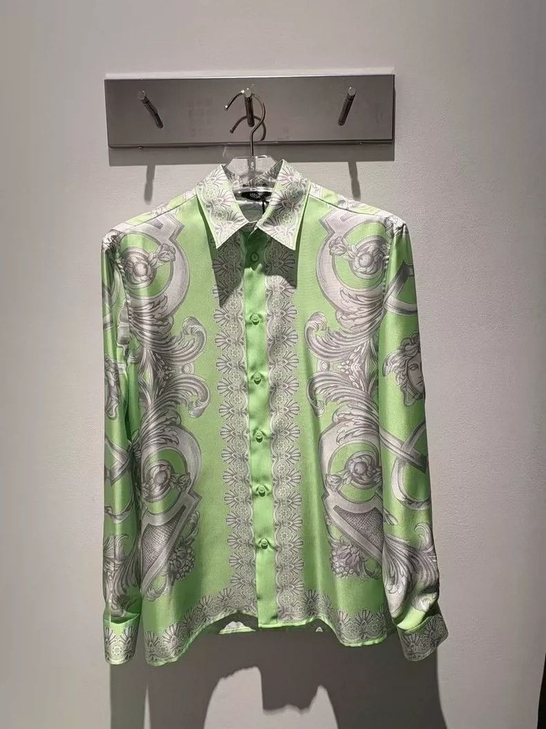 Versace Versace Men's Medusa court-style print shirt Size US M / EU 48-50 / 2 - 3 Thumbnail