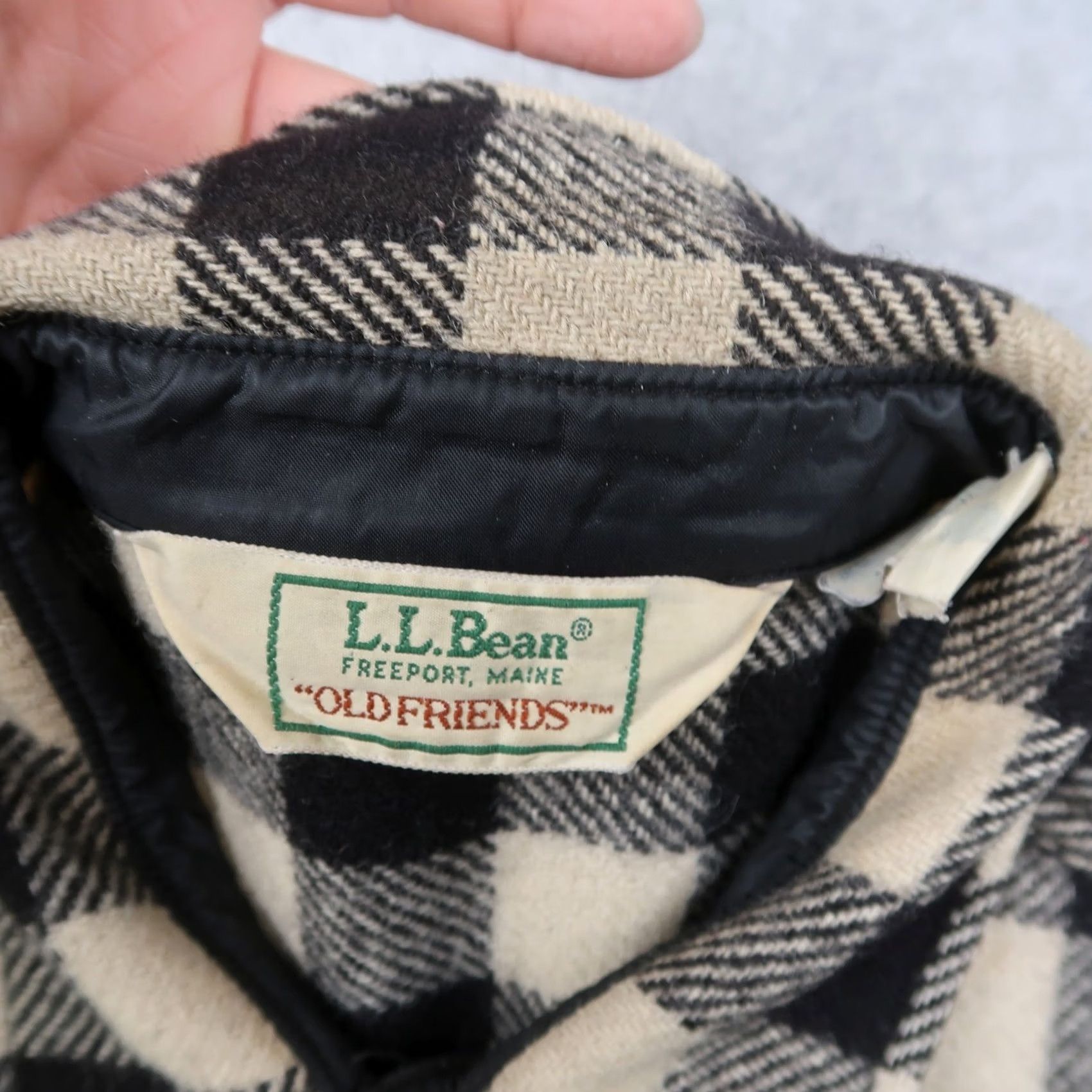 Vintage VINTAGE L.L.Bean Old Friends Buffalo Plaid Flannel Shirt Mens XL Wool USA Made Size US XL / EU 56 / 4 - 6 Thumbnail