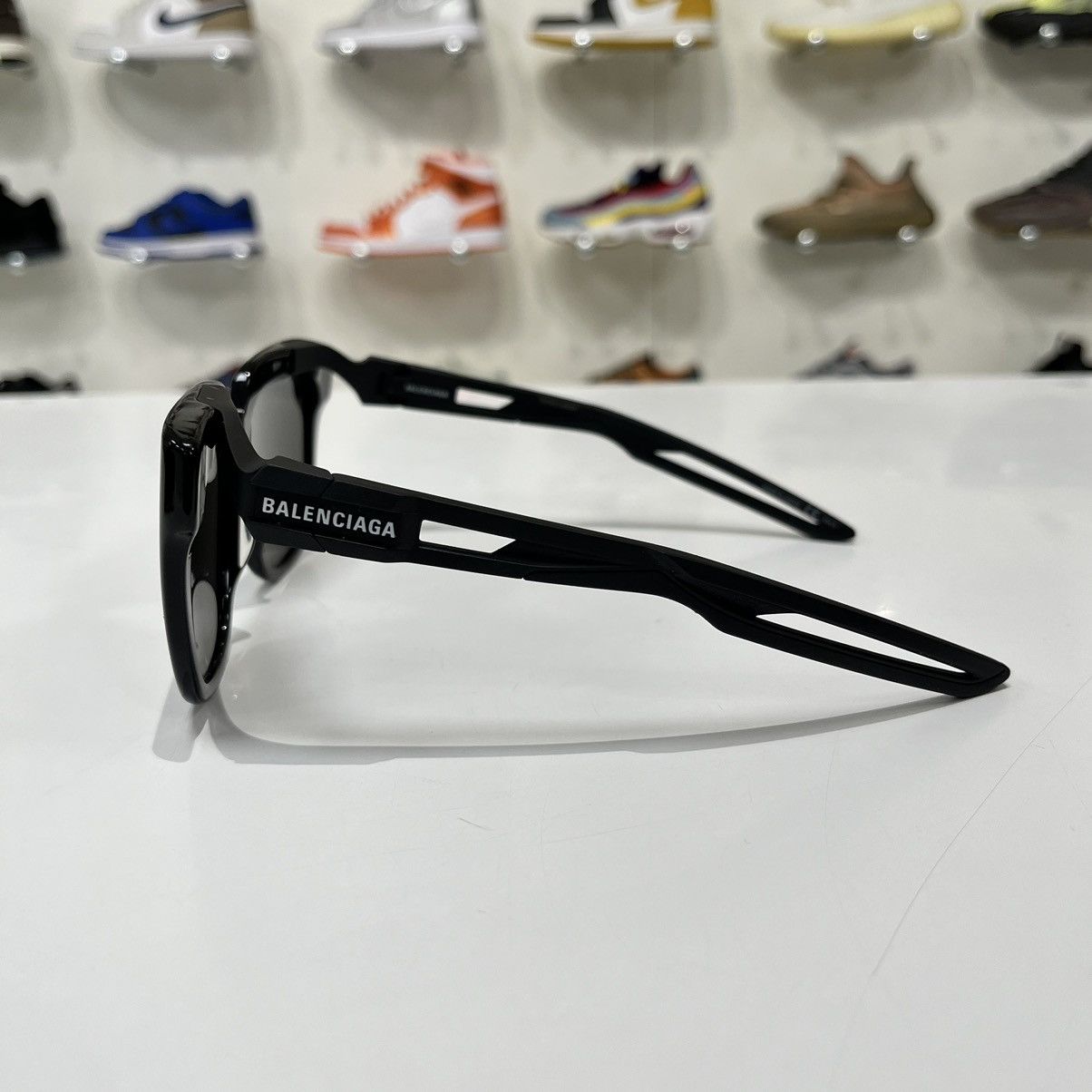 Balenciaga Balenciaga Sunglasses Black Size ONE SIZE - 3 Thumbnail