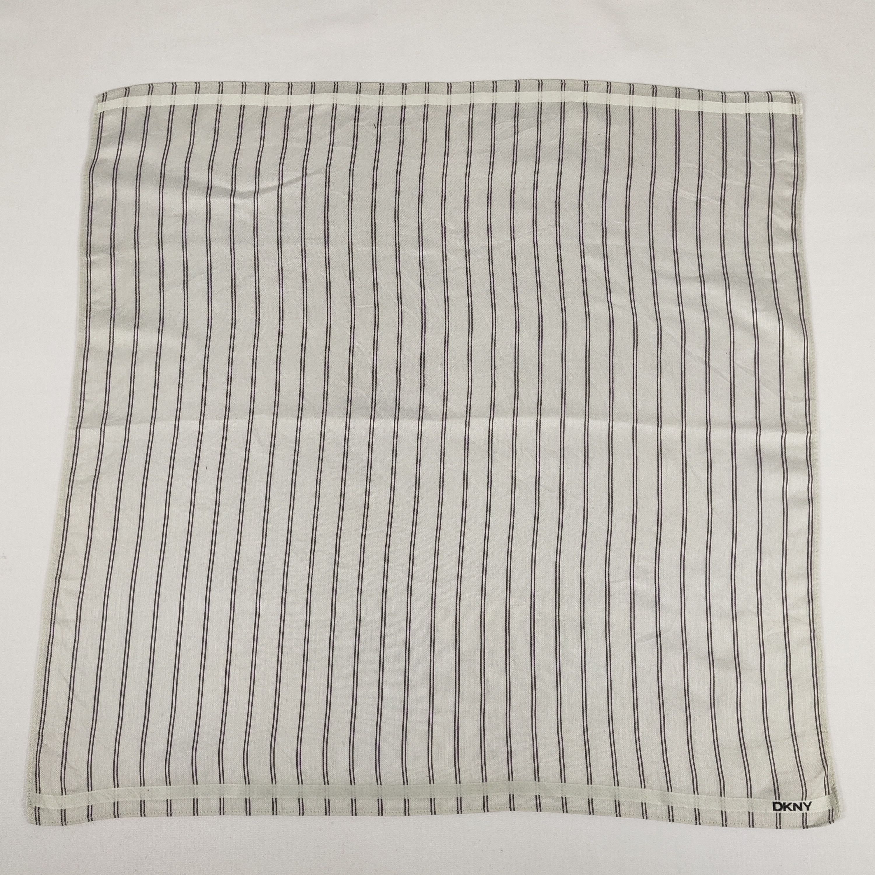 DKNY × Vintage DKNY Handkerchief / Neckerchief / Bandana FZ652 Size ONE SIZE - 3 Thumbnail