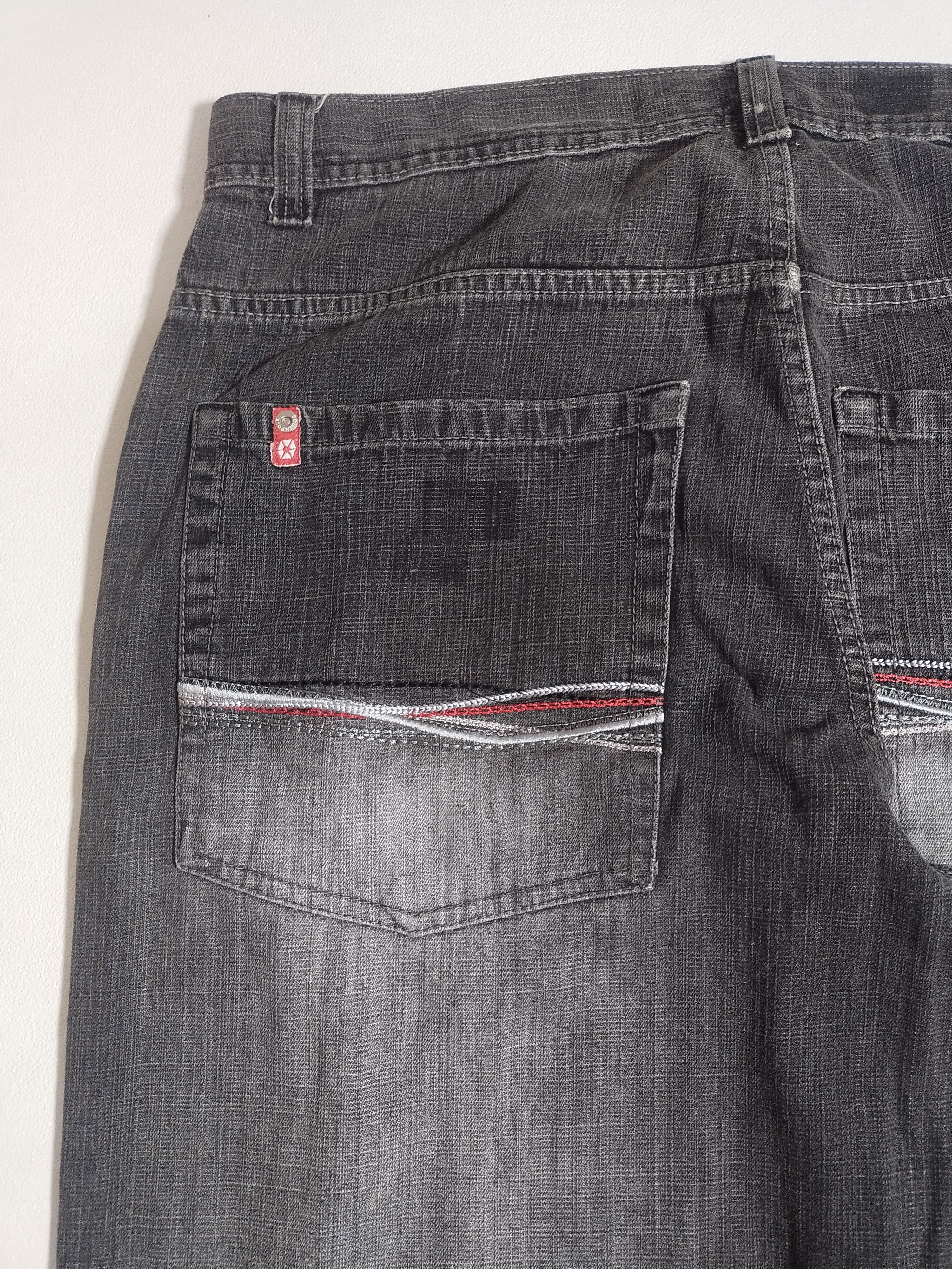 Southpole SOUTHPOLE RED TAB 8 figure Jesse pinkman Size US 40 / EU 56 - 9 Thumbnail