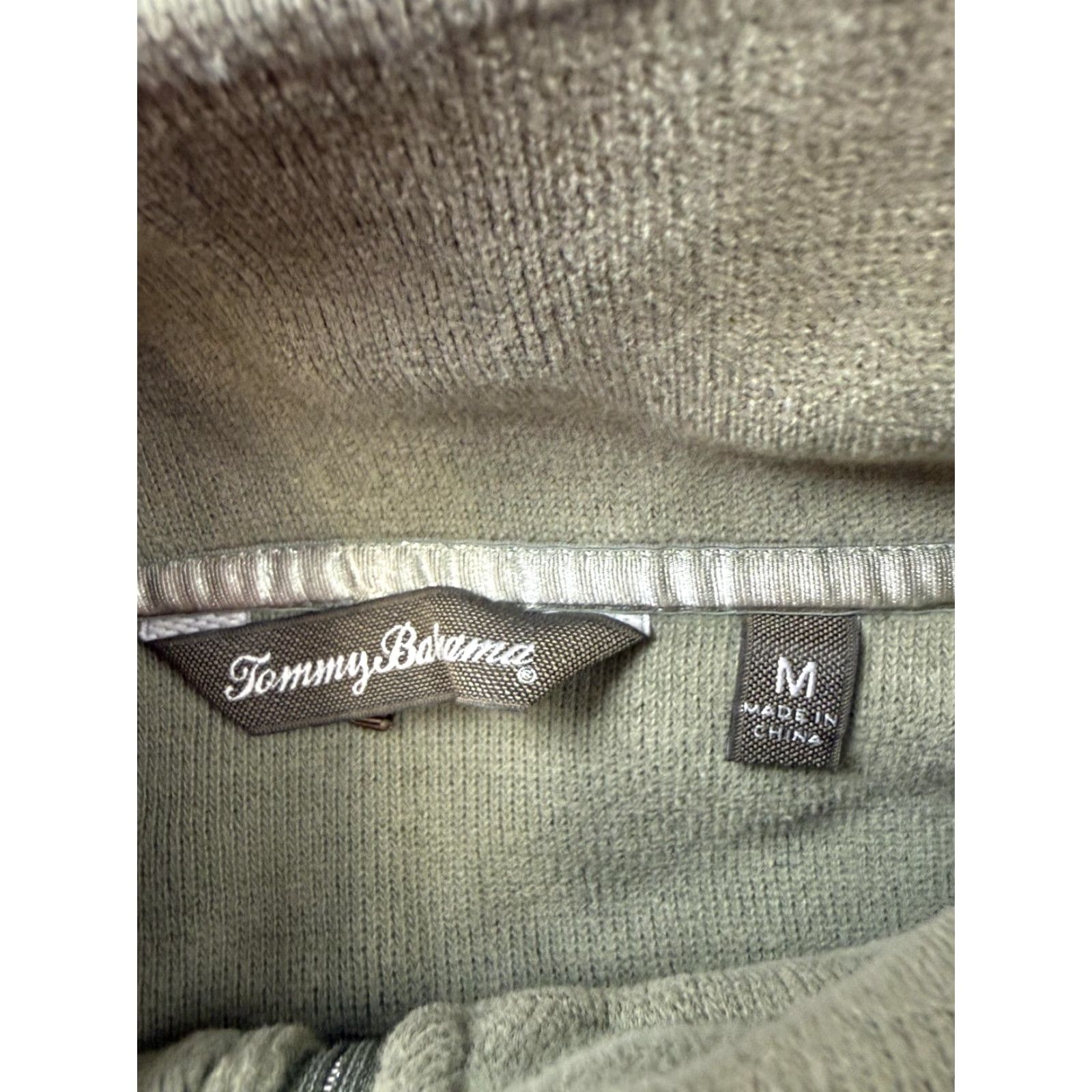 Tommy Bahama Tommy Bahama Sweatshirt Mens Medium Green 1/4 Zip Fleece Pullover Mock Neck Shirt Mens Green 1/4 Zip Fleece Pullover Mock Neck Size US M / EU 48-50 / 2 - 5 Thumbnail
