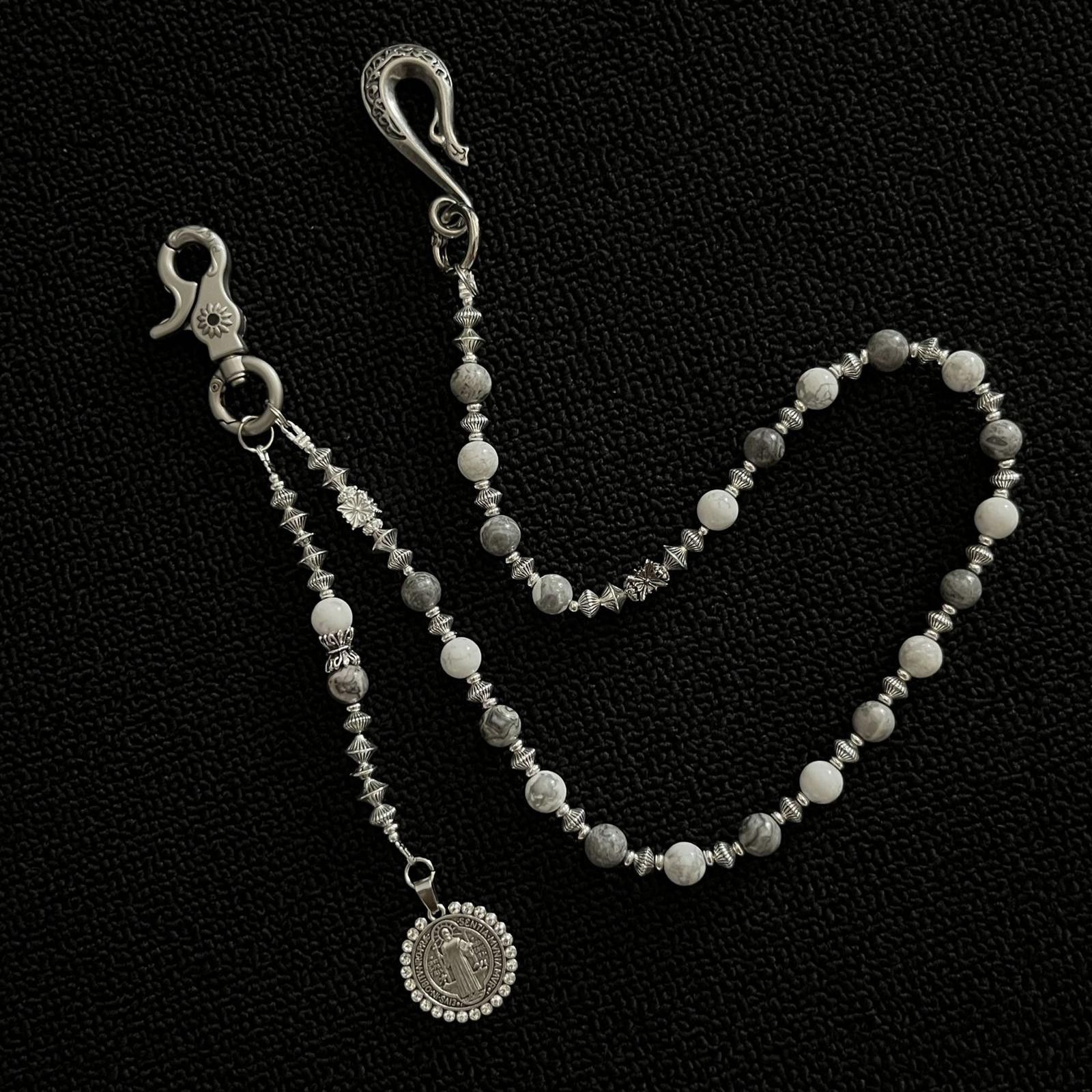Jewelry Silver and White Beaded Chain Wallet Accessory Size ONE SIZE - 4 Thumbnail