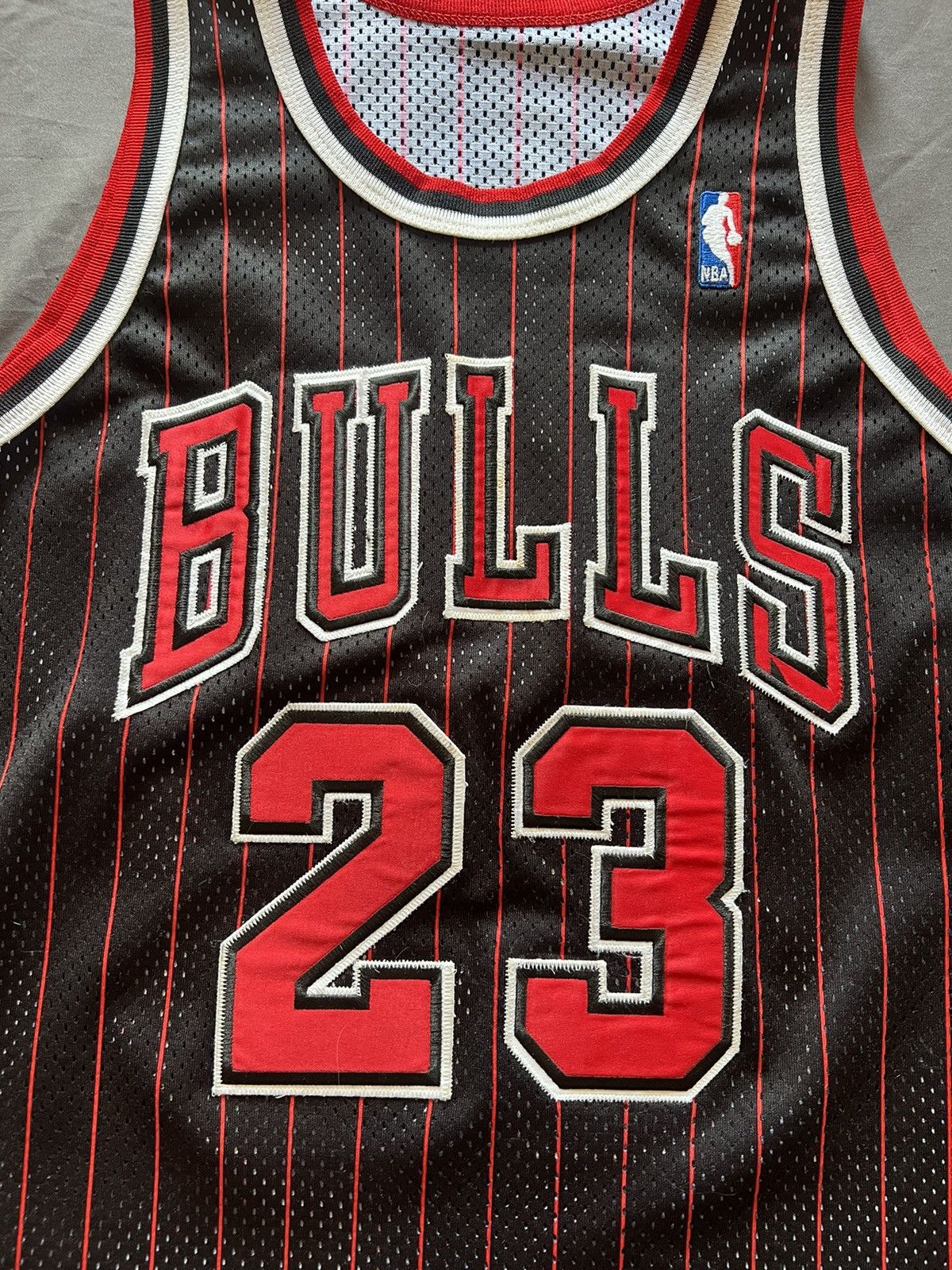 Champion × NBA × Vintage Michael Jordan Chicago Bulls champion authentic jersey Size US L / EU 52-54 / 3 - 3 Thumbnail
