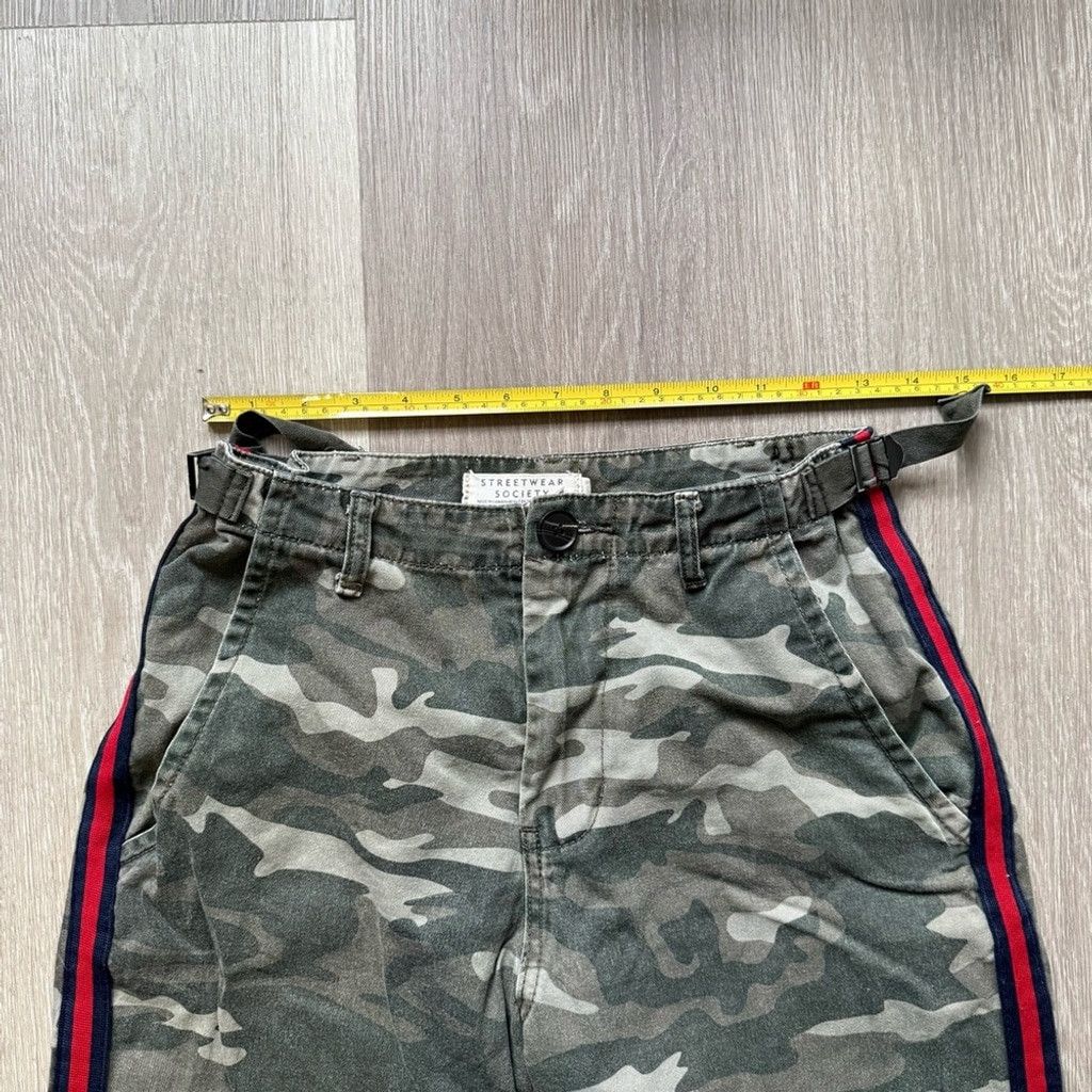 The Unbranded Brand Streetwear Society Camouflage Trousers with Red Stripe Size 26" / US 2 / IT 38 - 5 Thumbnail