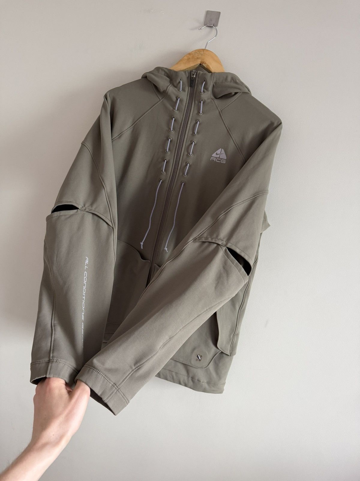Nike ACG Nike ACG Technical Jacket Reflective Logo Size US M / EU 48-50 / 2 - 3 Thumbnail
