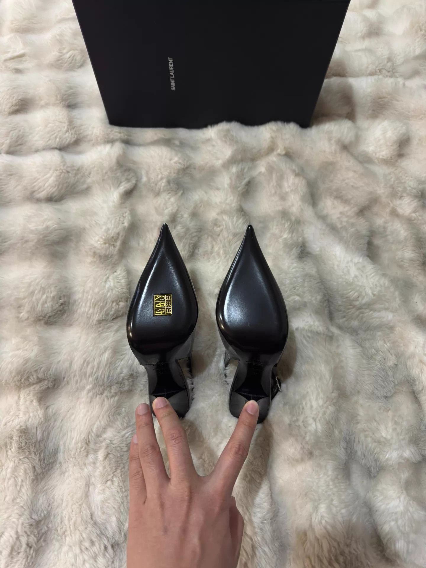 Yves Saint Laurent YSL Crystal Patent Leather Pointed Heels Size US 5.5 / IT 35.5 - 4 Thumbnail