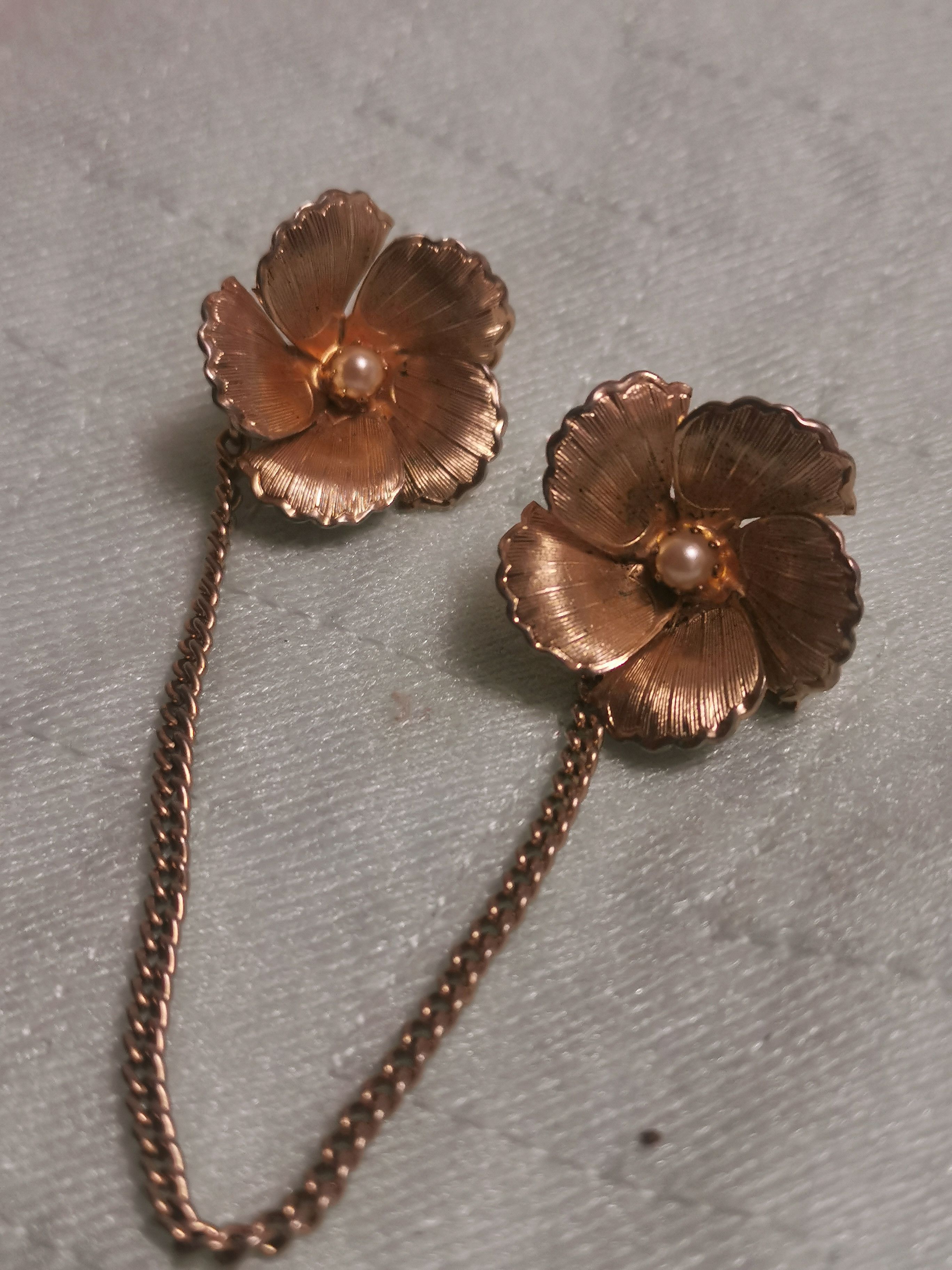 Jewelry Golden flower brooch Size ONE SIZE - 1 Preview