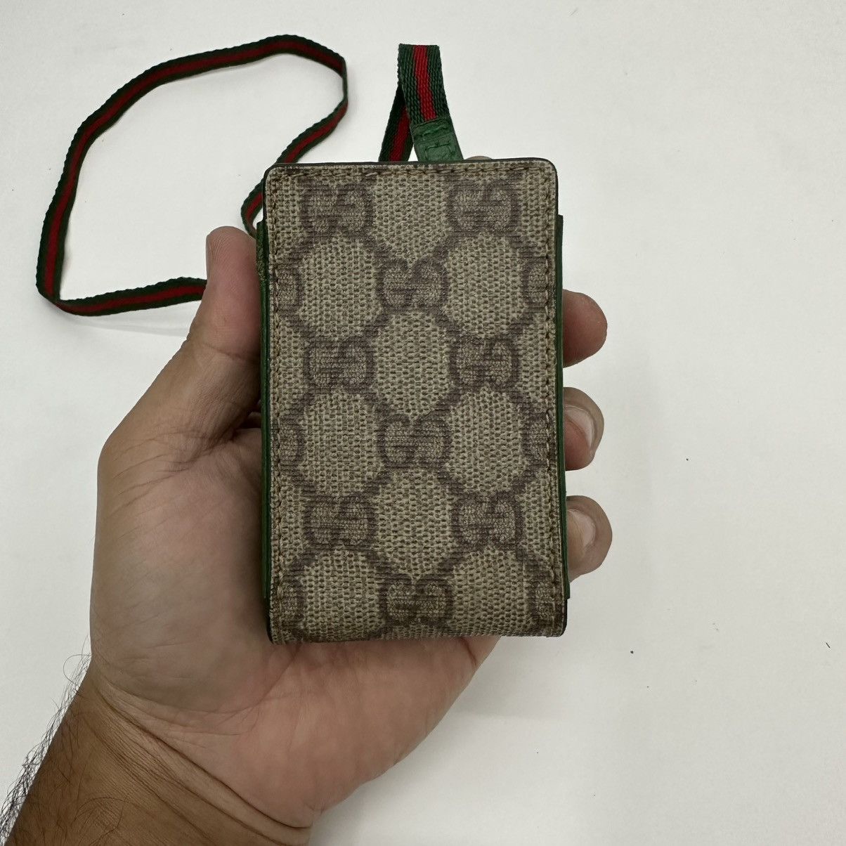 Gucci ‼️YES‼️ GUCCI GG SUPREME MOBILE PHONE LANYARD NECK STRAP BAG Size ONE SIZE - 4 Thumbnail