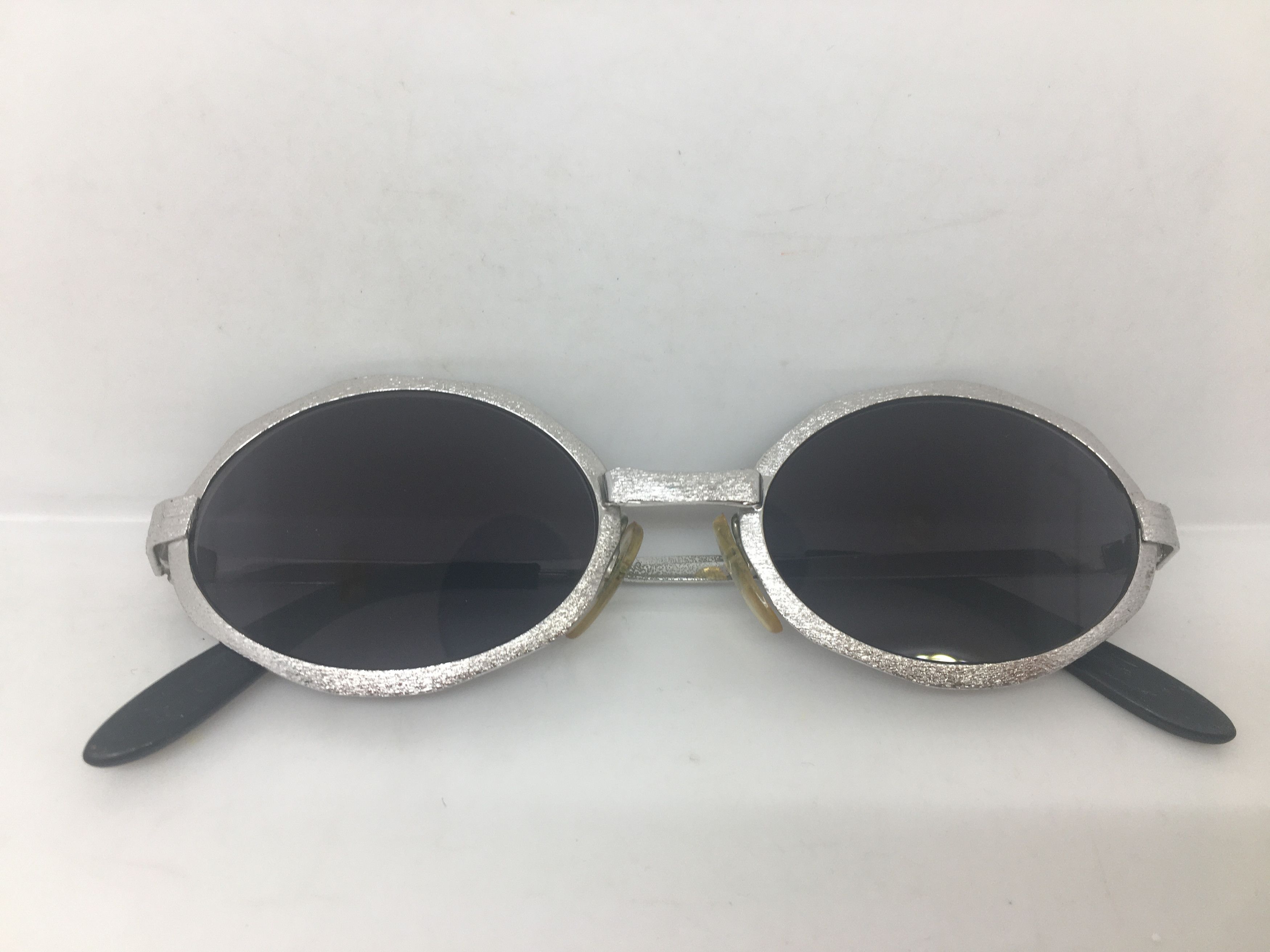Vintage Vintage 70s Silver Oval Sunglasses Frame Italy Size ONE SIZE - 9 Thumbnail
