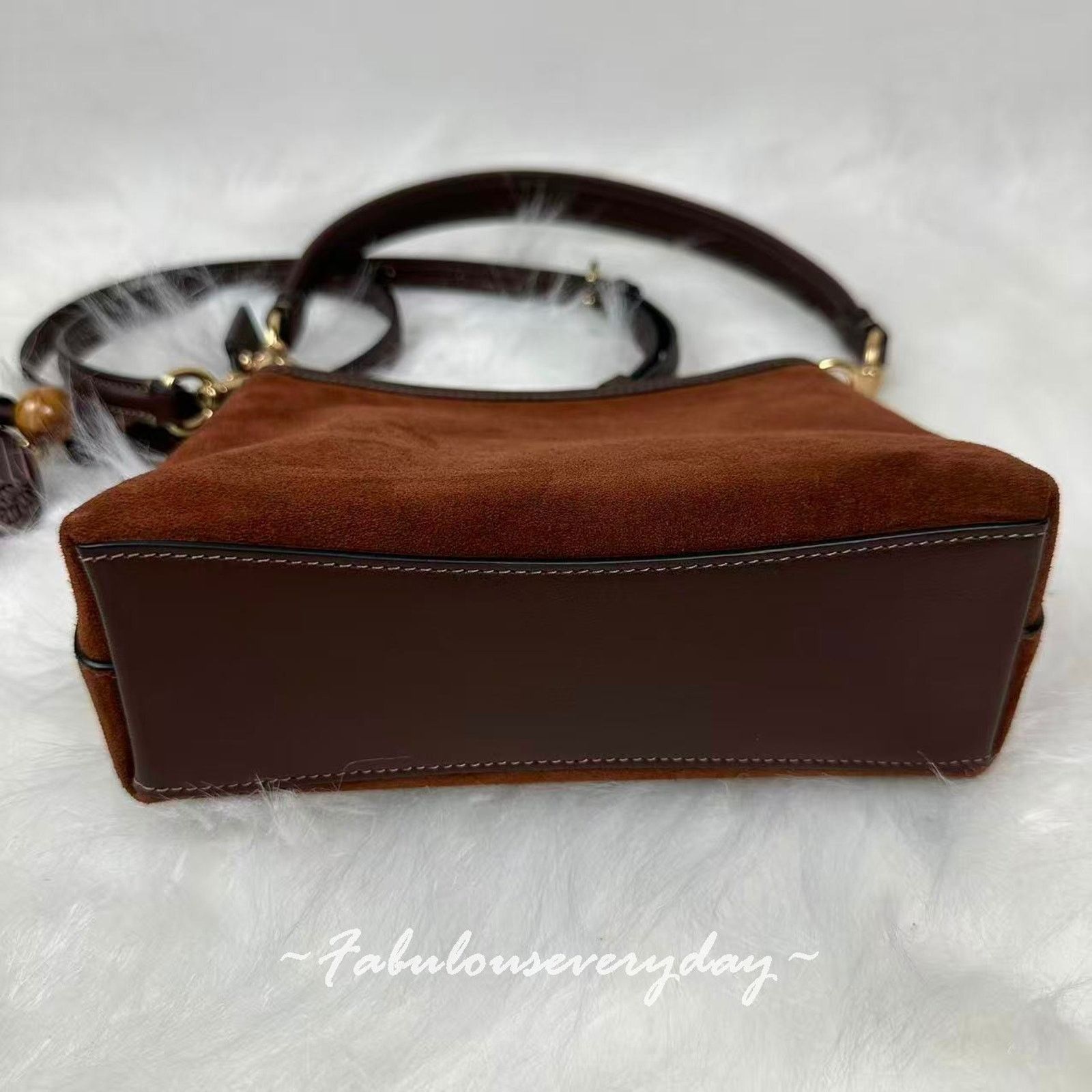 Coach Coach Laurel Small Shoulder Tassels Suede/Brown/Maple CCF14 Size ONE SIZE - 11 Thumbnail