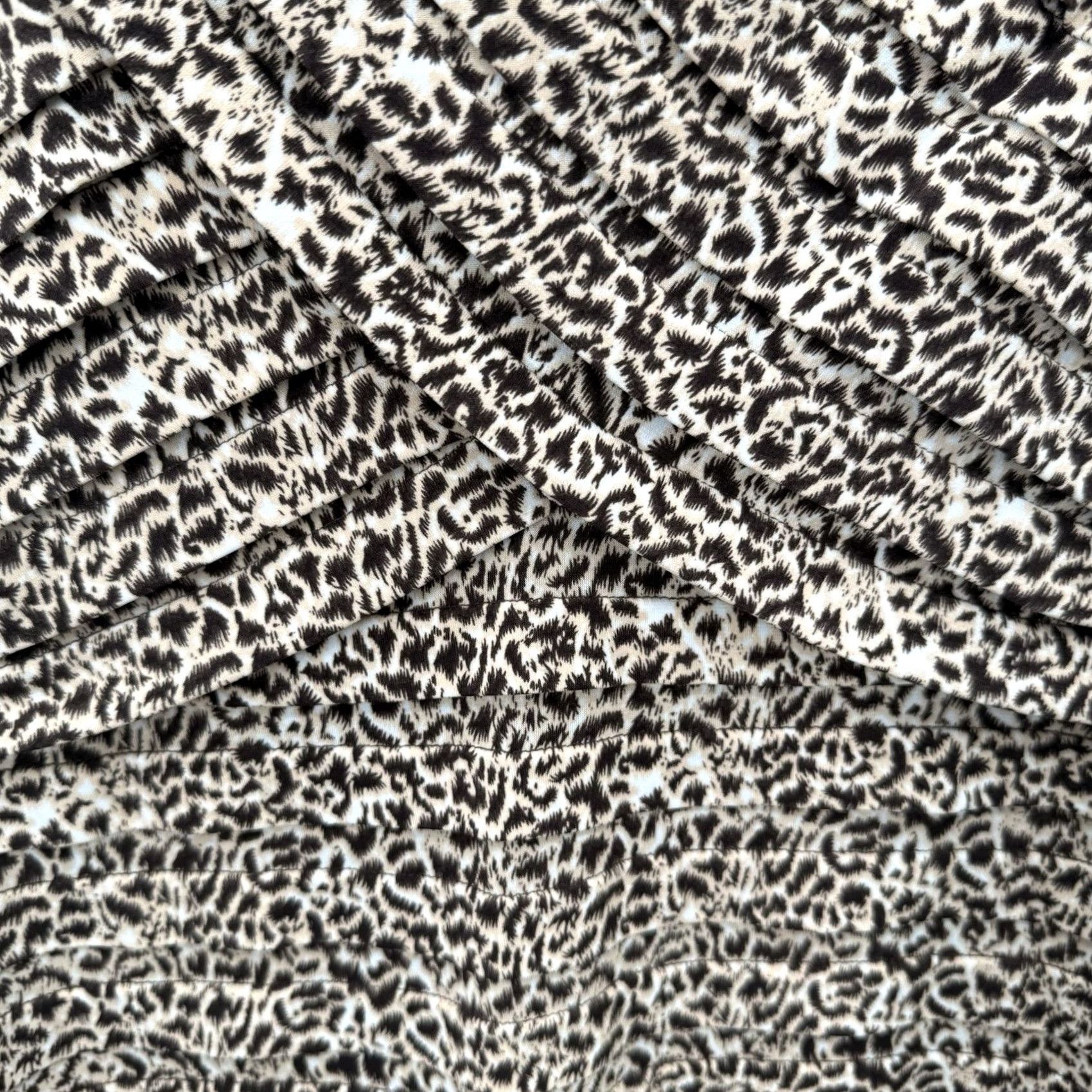 Adrianna Papell Adrianna Papell Sleeveless Leopard Print Pleated Sheath Dress 6 Beige Womens Night/Formal Party/Cocktail Wedding 90s Hipster Bodycon Size M / US 6-8 / IT 42-44 - 7 Thumbnail
