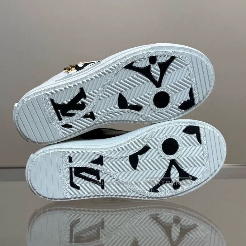 Louis Vuitton Louis Vuitton CHARLIE black, white and grey original box s Size US 5 / IT 35 - 7 Thumbnail