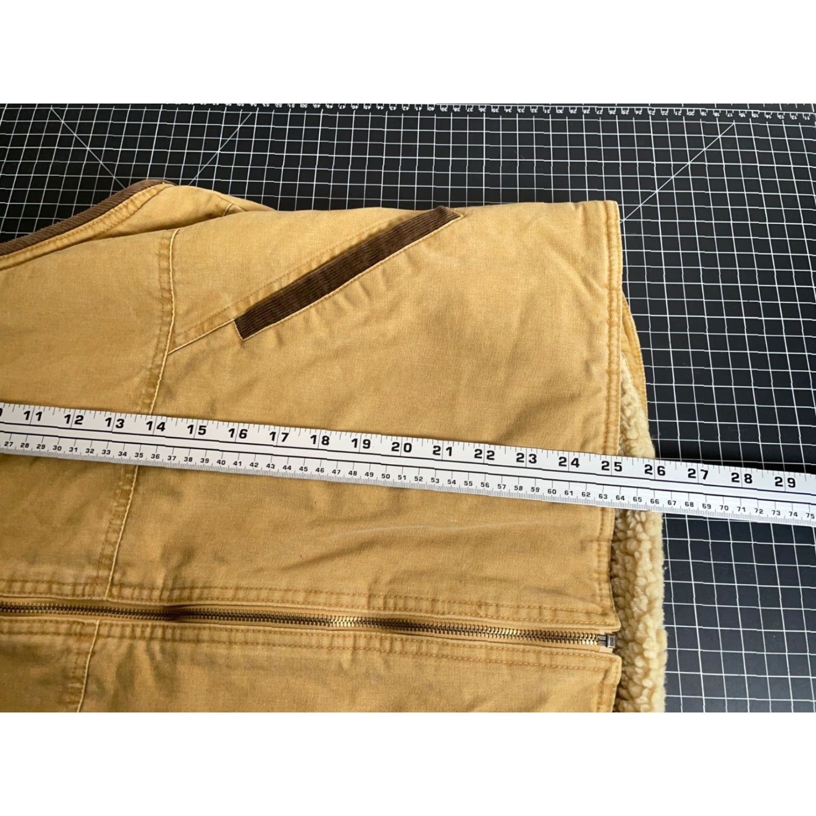 Wrangler Wrangler Hero Sherpa Lined Canvas Vest Adult Large Brown Corduroy Collar Zip Up Size US L / EU 52-54 / 3 - 5 Thumbnail