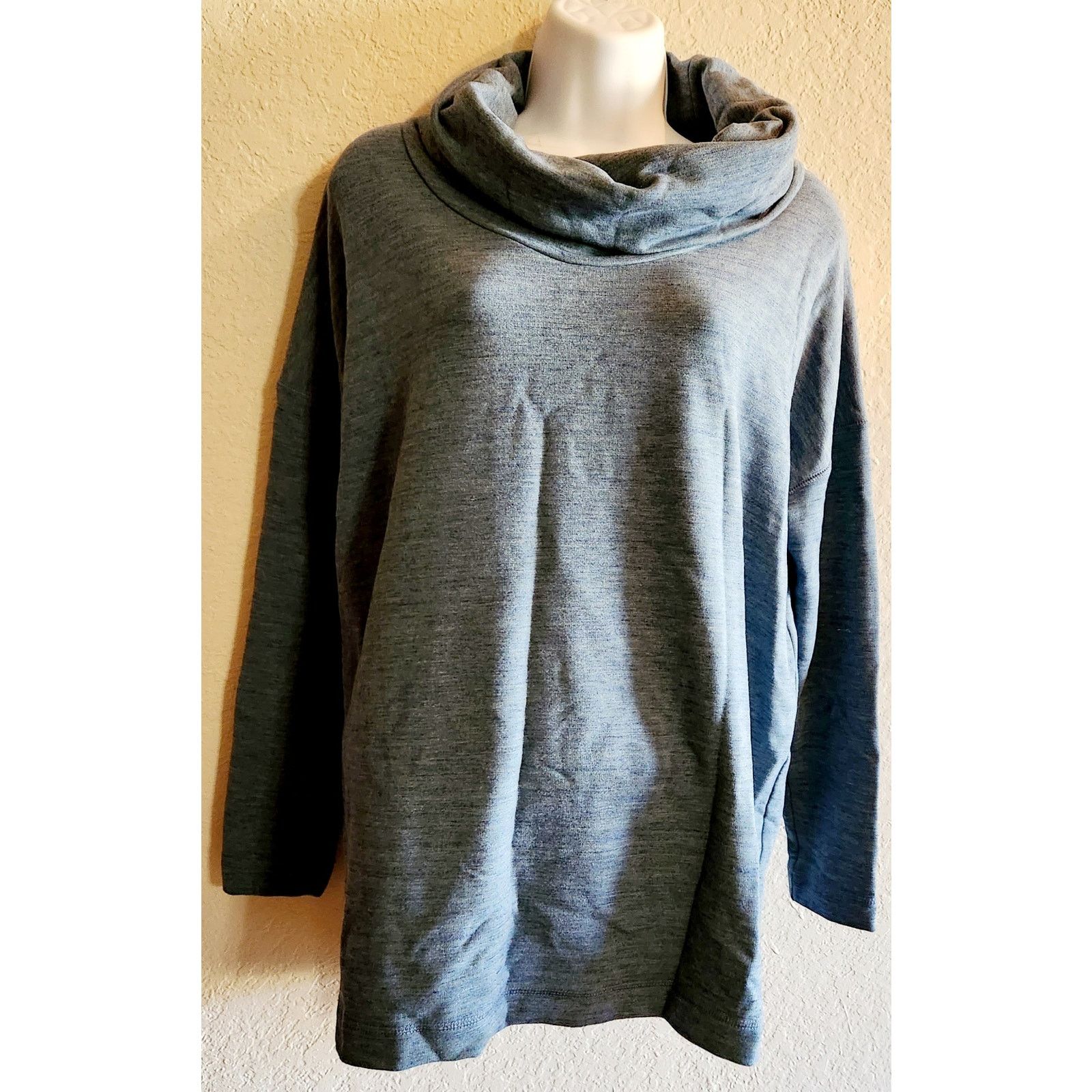 Lou & Grey Lou & Grey Blue Marled Cowl Neck Athleisure Top Medium Soft Size M / US 6-8 / IT 42-44 - 1 Thumbnail