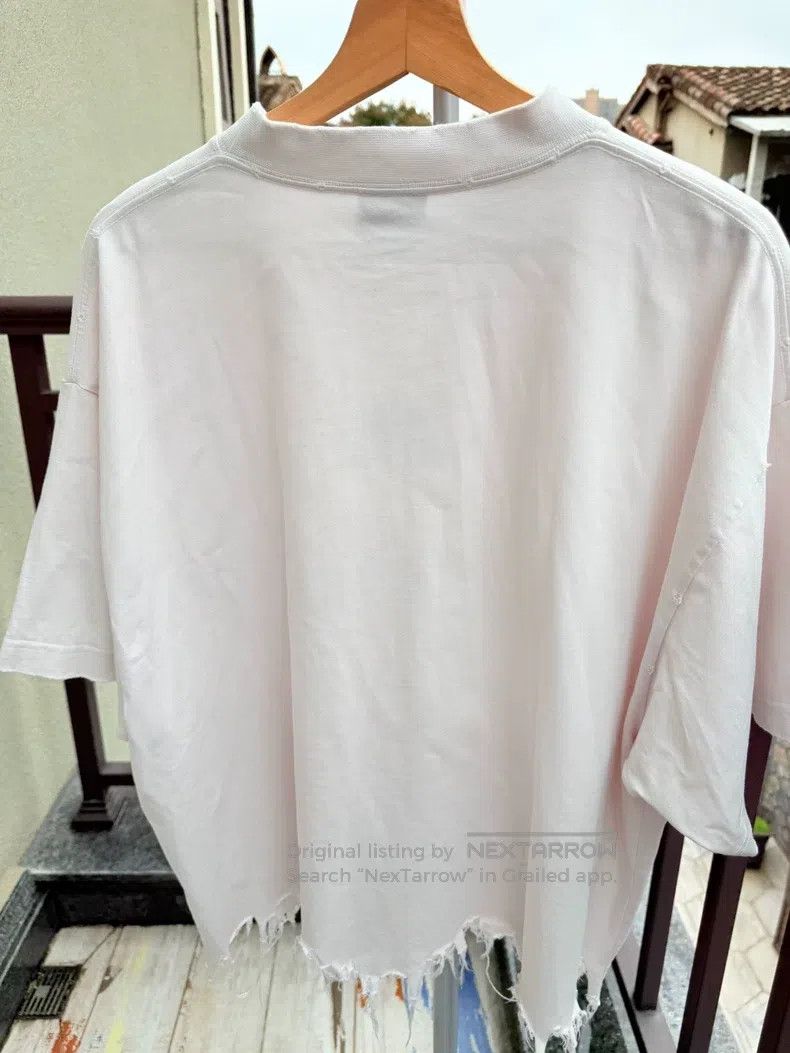 Balenciaga Balenciaga Double Ring Distressed Short Sleeve T-Shirt Size US M / EU 48-50 / 2 - 5 Thumbnail