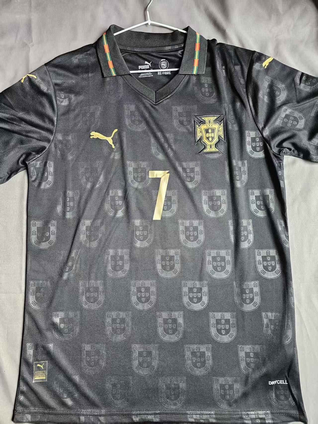 Other Portugal #7 C Ronaldo Jersey Black 2026 Size US L / EU 52-54 / 3 - 1 Thumbnail
