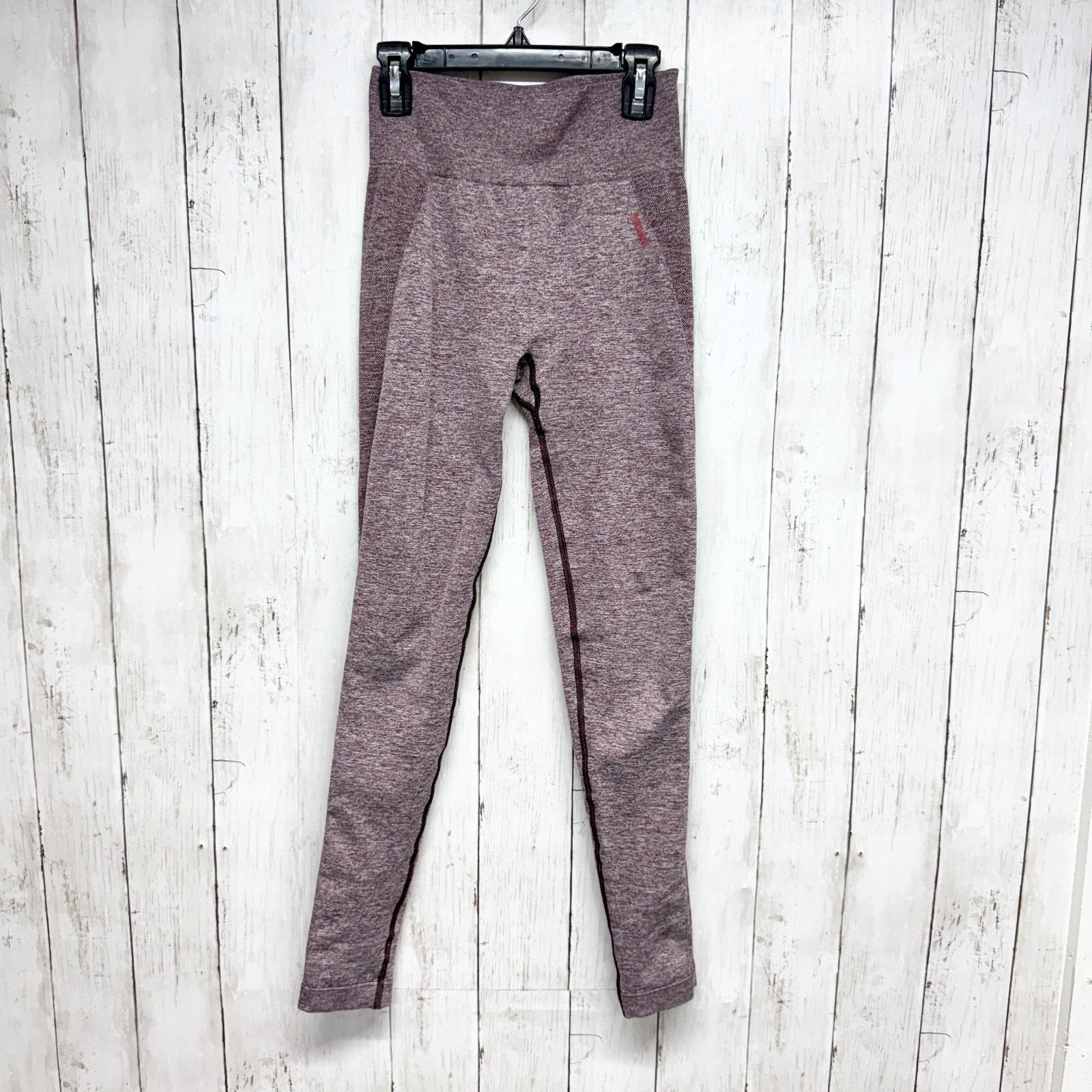 Gymshark Gymshark Pants 21" Waist Full Length Compression Leggings Size 22" - 1 Thumbnail