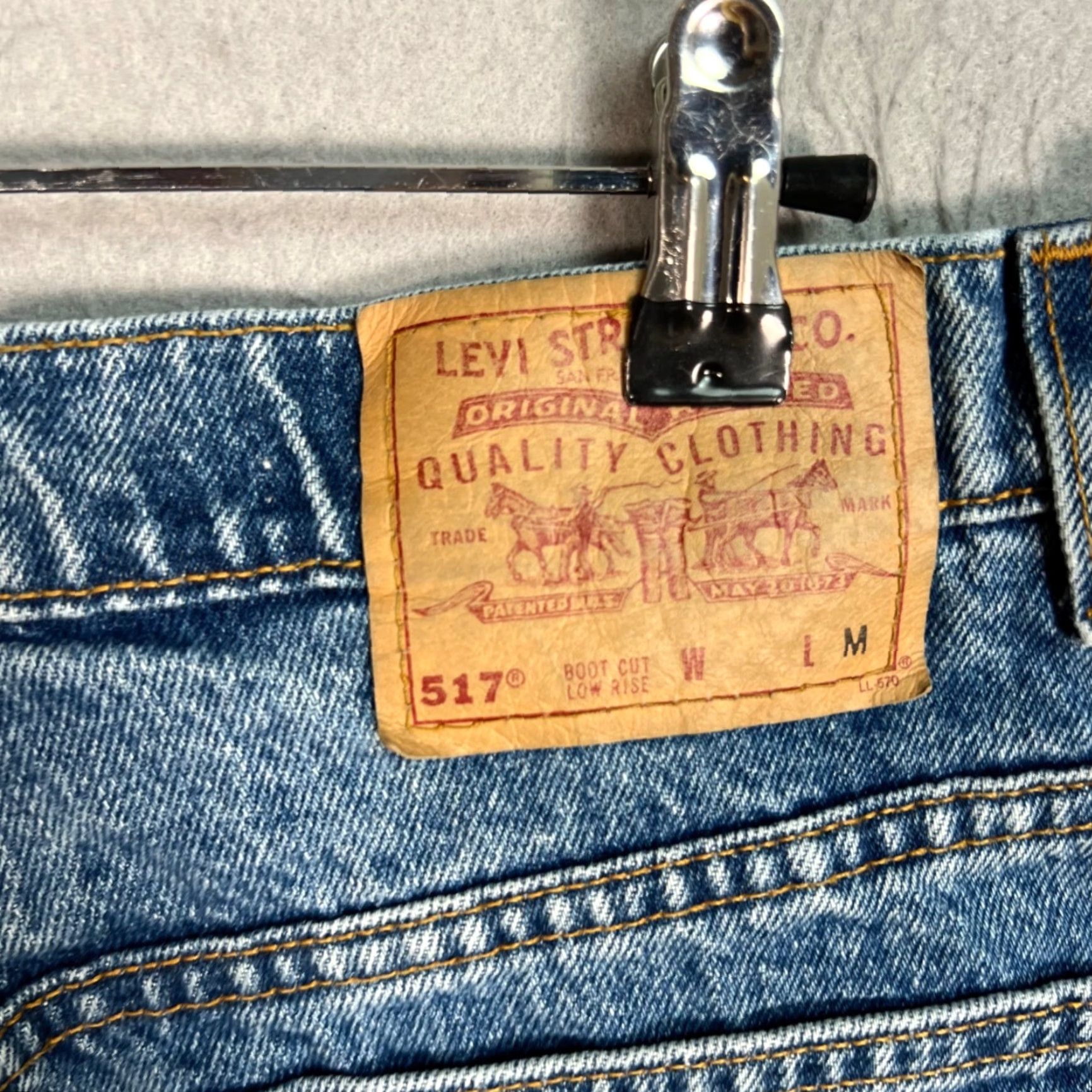 Levi's Levi's 517 Boot Cut Low Rise Jeans Medium Wash Blue Denim Womens 16W Size 38" / US 16 / IT 52 - 3 Thumbnail