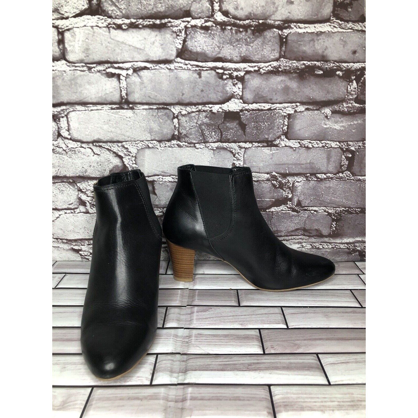 Other Minelli Black Leather Pointed BuckleStrap Heel Ankle Boots W Size US 8.5 / IT 38.5 - 11 Thumbnail