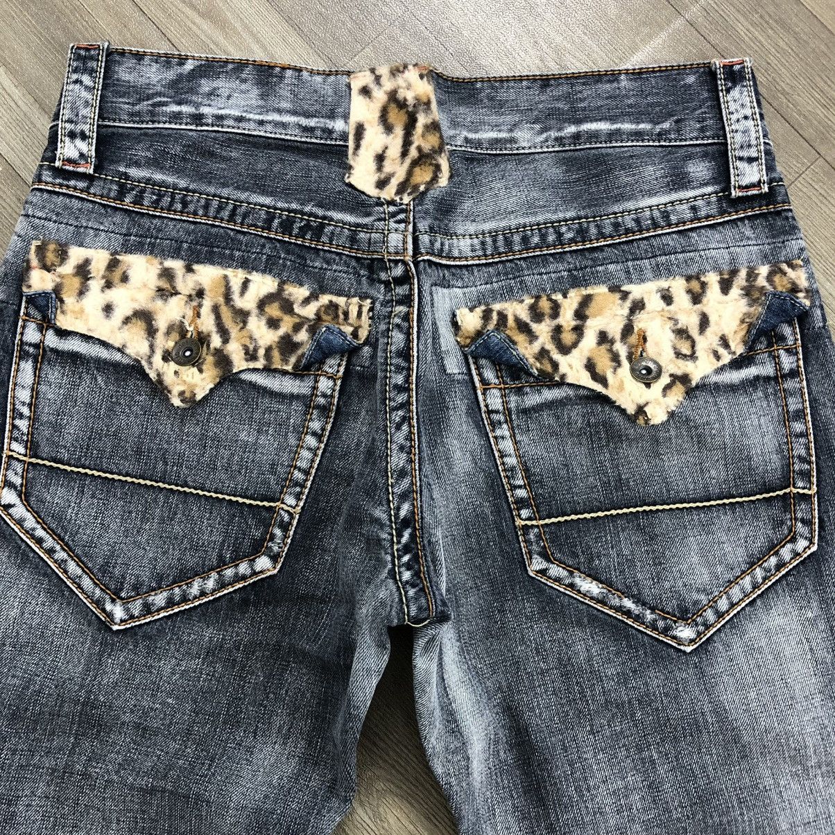 If Six Was Nine × Japanese Brand × semanticdesign 2000s Semantic Design Leopard Distressed LGB Flarred Jeans Size US 30 / EU 46 - 20 Thumbnail