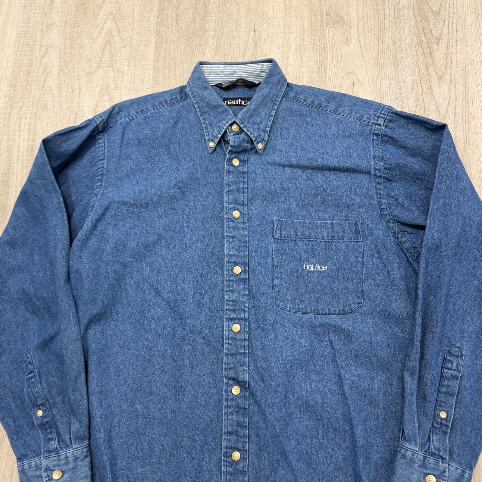 Nautica Vintage Nautica Denim Shirt Men's Large Blue Button Up 90s Size US L / EU 52-54 / 3 - 2 Thumbnail