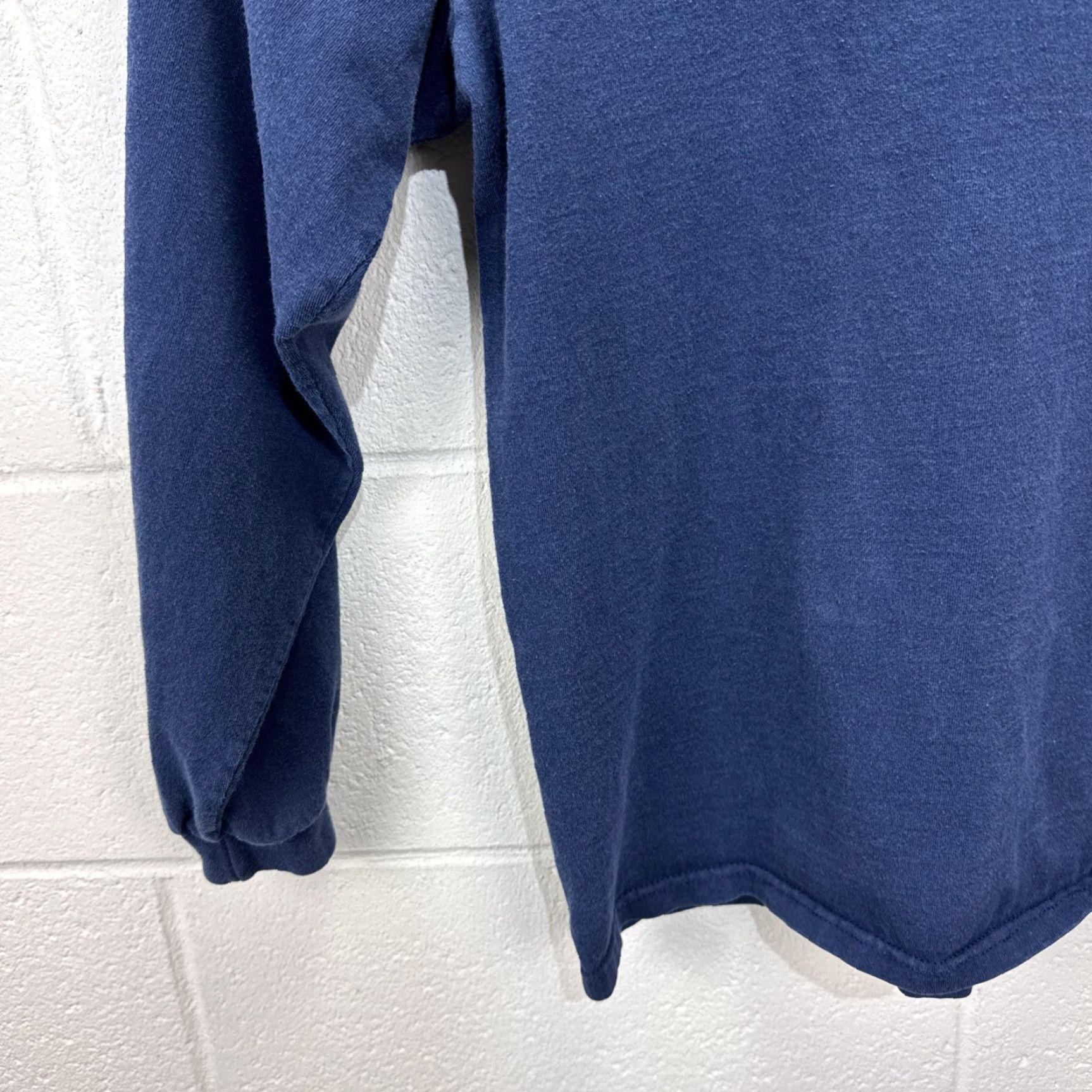 Nike VINTAGE Nike Long Sleeve Shirt Big Swoosh Logo Blue Y2K Adult Large Mens Size US L / EU 52-54 / 3 - 7 Thumbnail