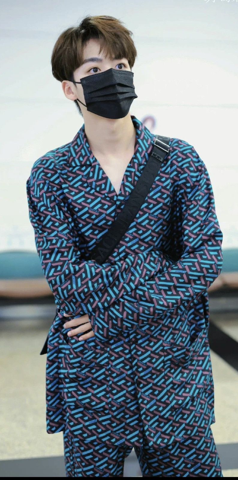 Versace greca print.silk pajama shirt.jacket size6 Size US M / EU 48-50 / 2 - 2 Thumbnail