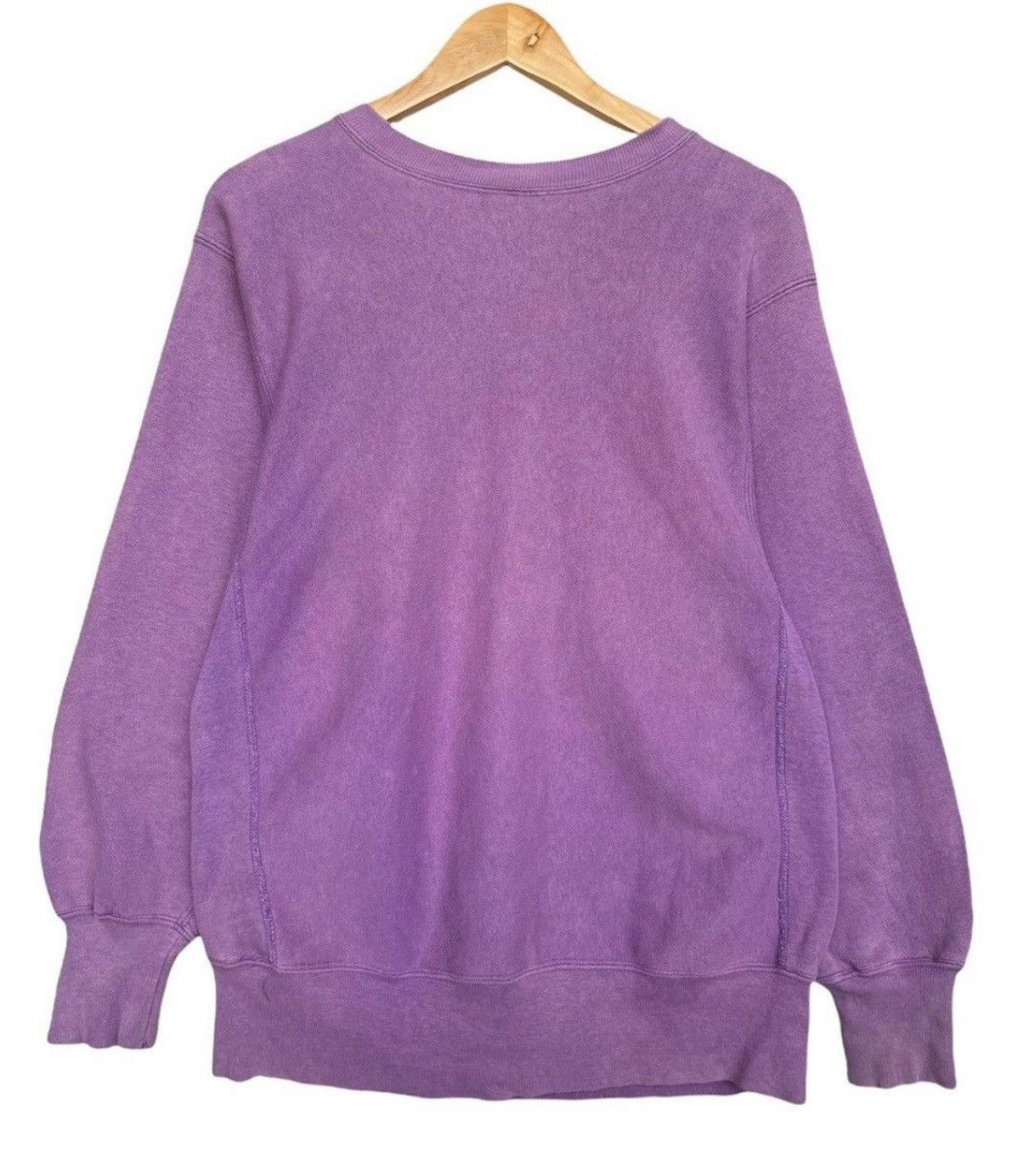 Champion × Vintage Vintage 90s Champion Reverse Weave Purple Faded Sweatshirt Size US L / EU 52-54 / 3 - 2 Thumbnail